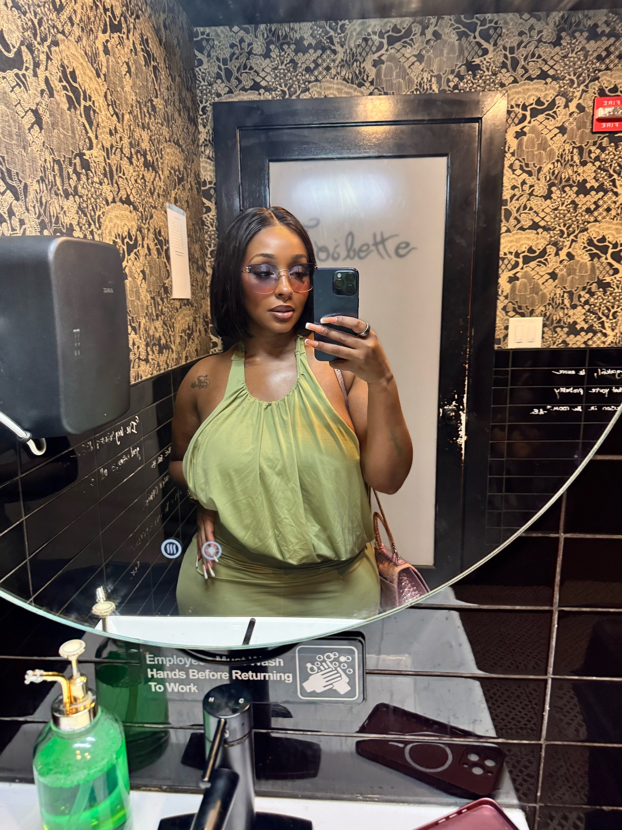 @Dr.India Ashé Lifestyle+Beauty