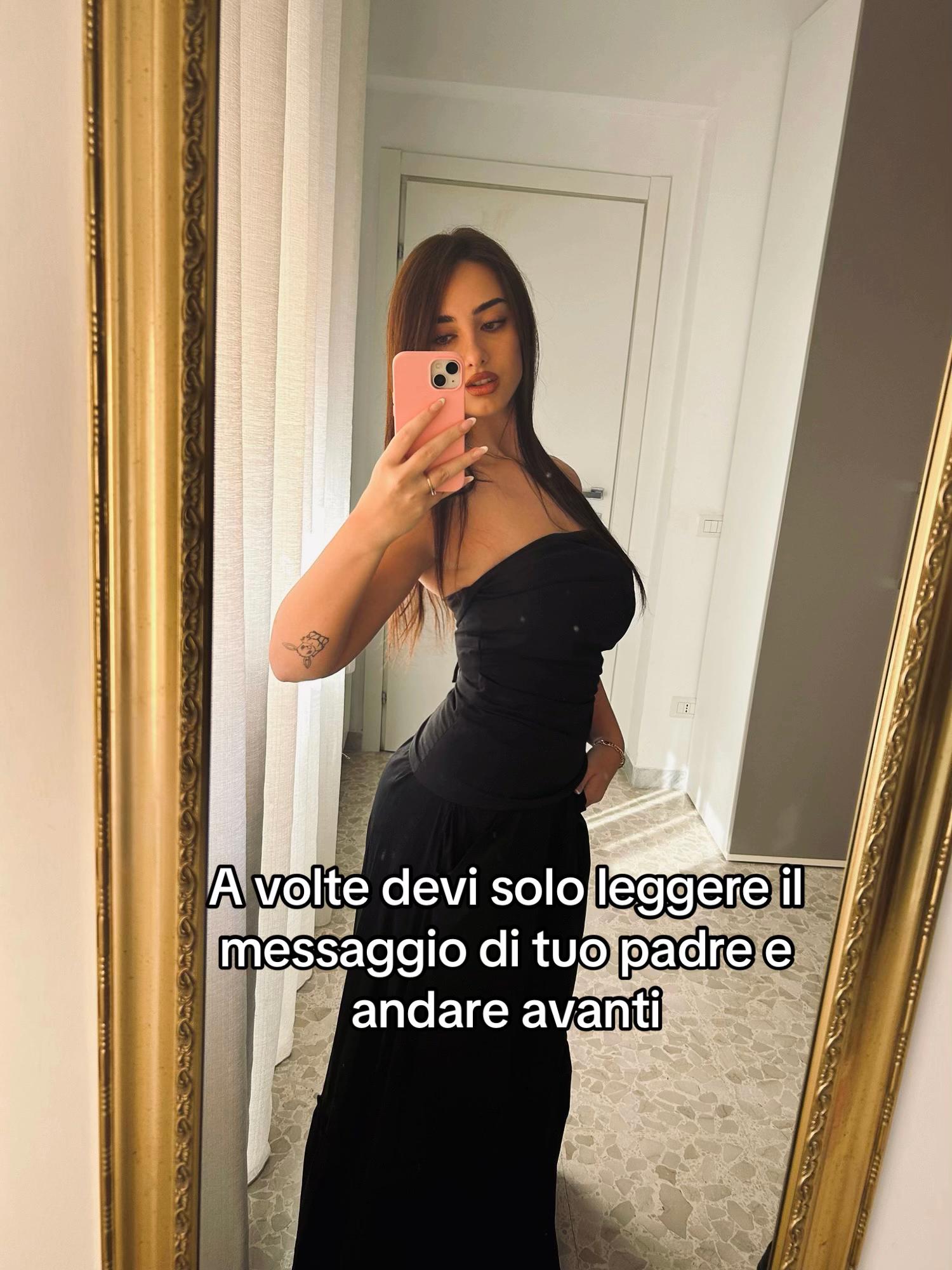 @elisabellucci_