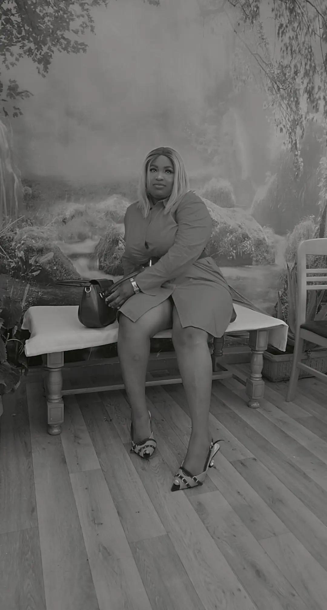 @€@£$@R 🧝♂️QUEEN