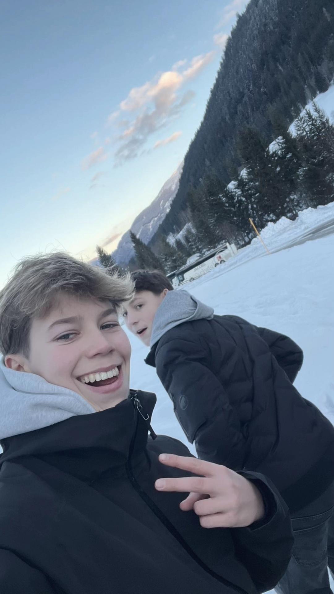 @Arneschaubroeck