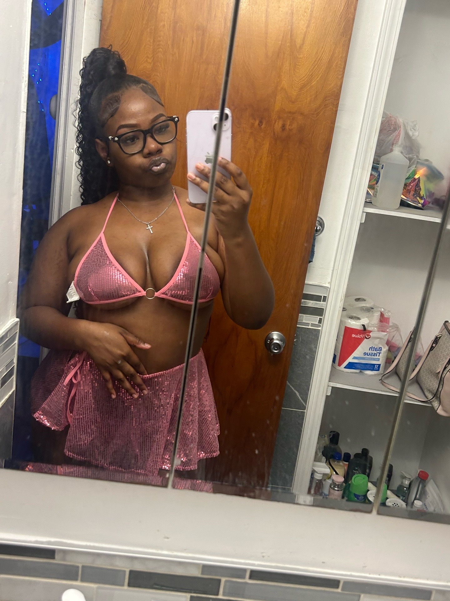 @Anonymousthickgirl