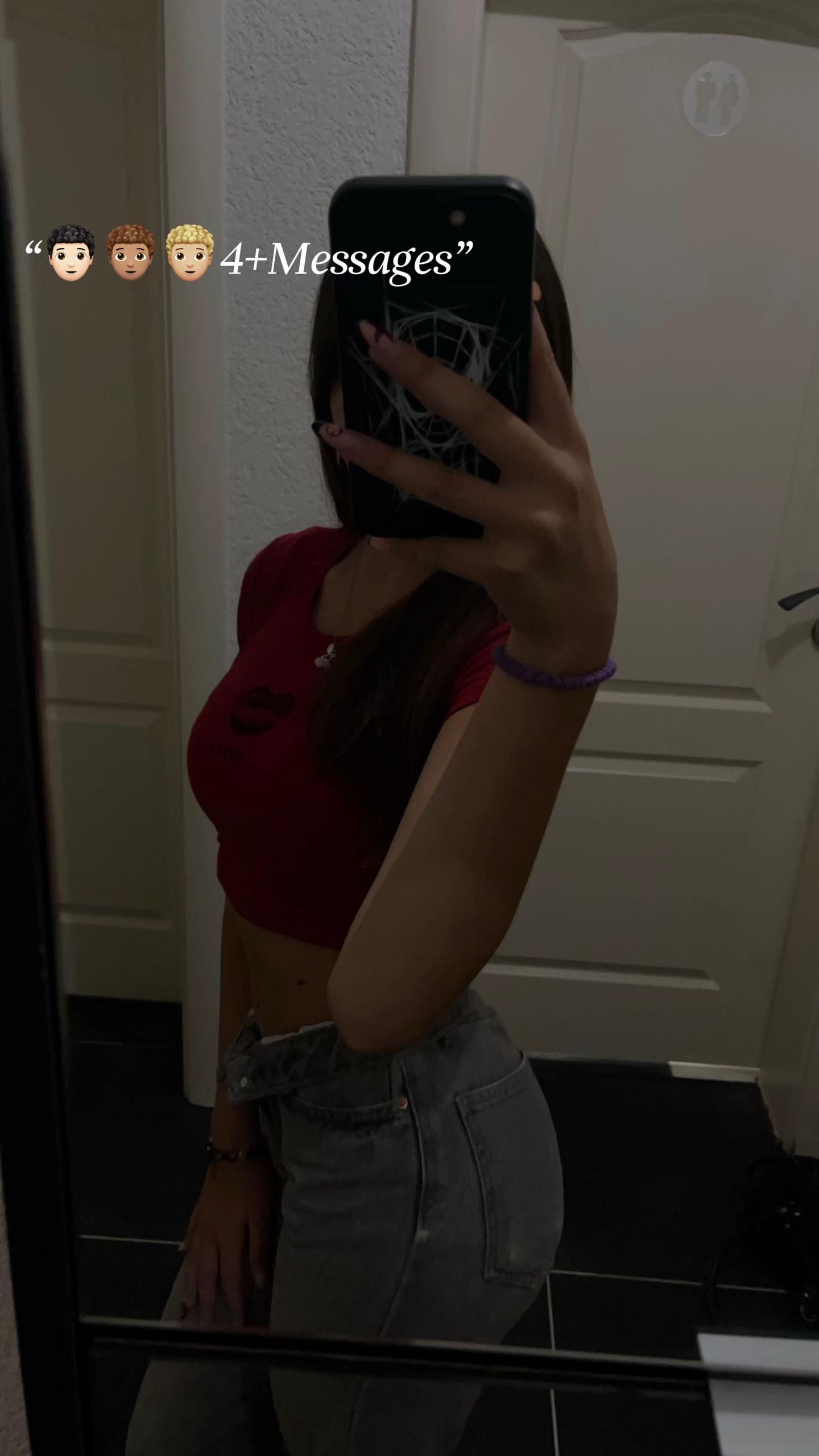 @🫦