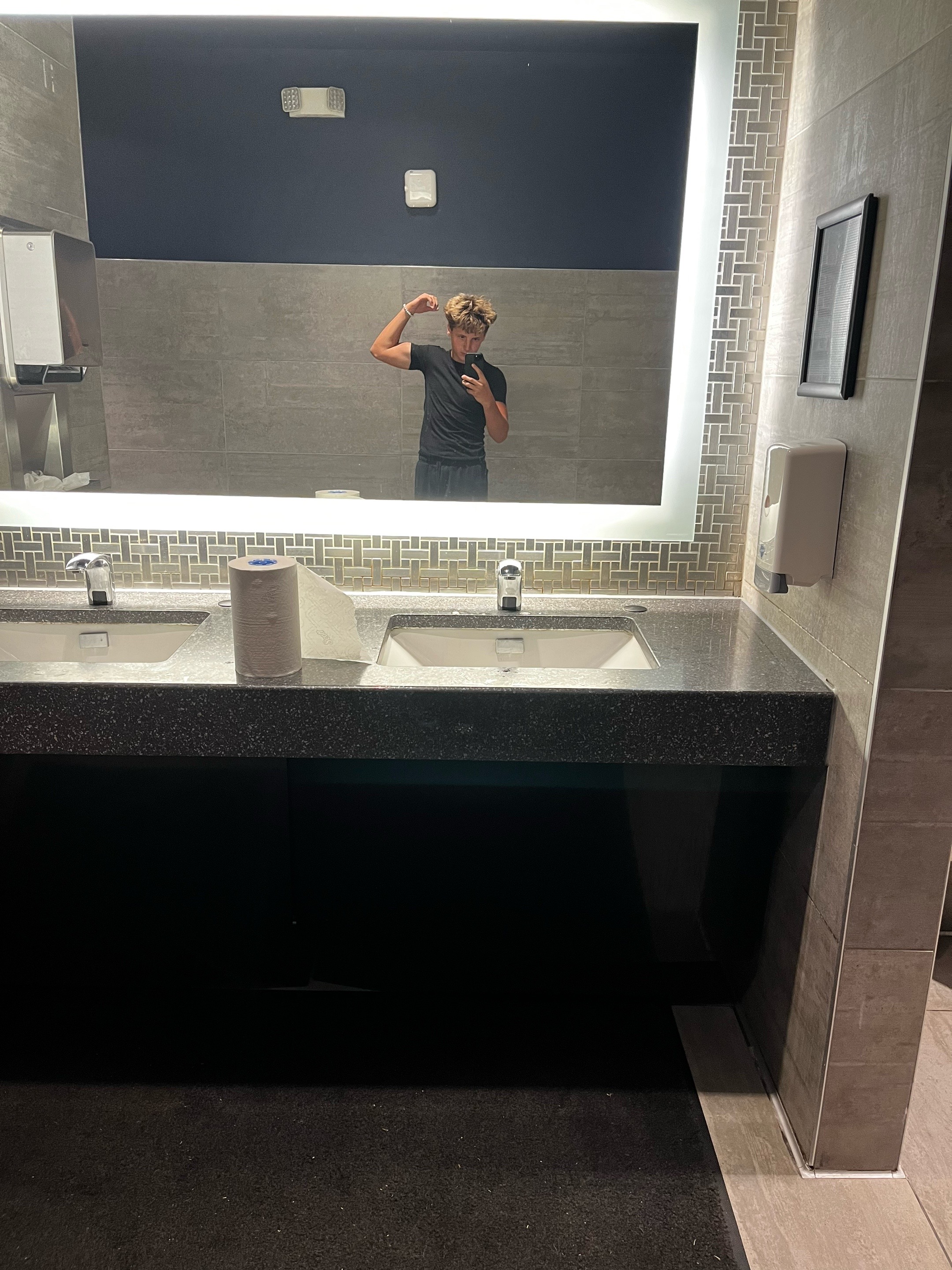 @S.b.lift