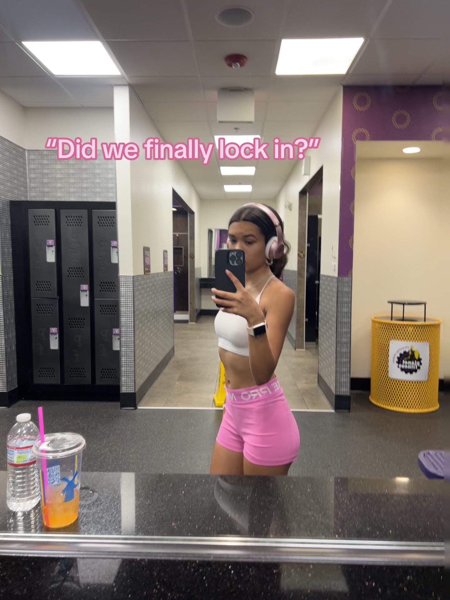 @𝓛𝔂𝓼𝓼𝓪 !