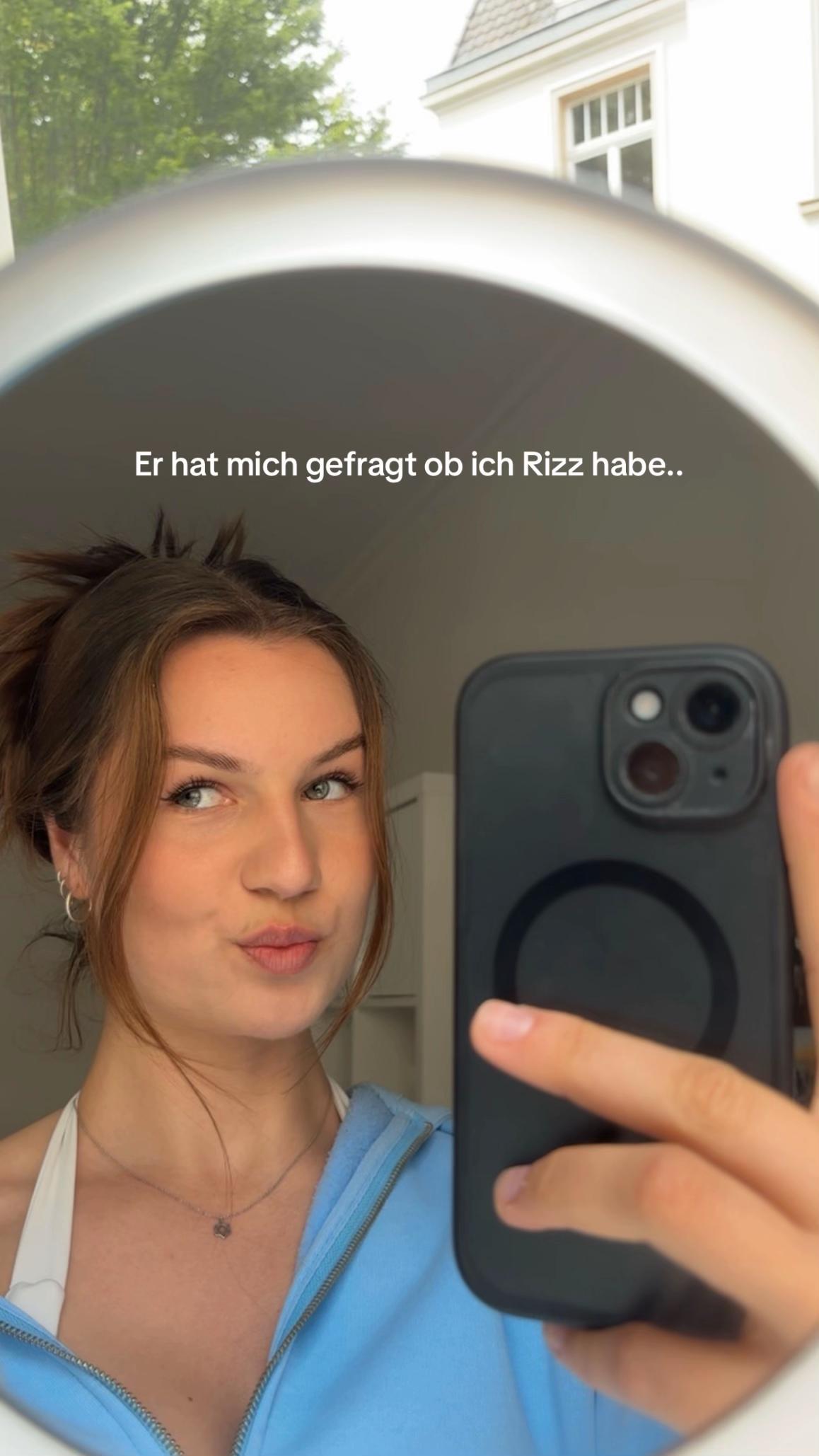 @genialyxx