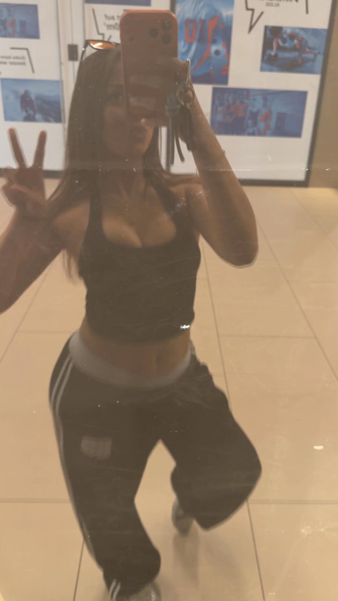 @Viola🇦🇱