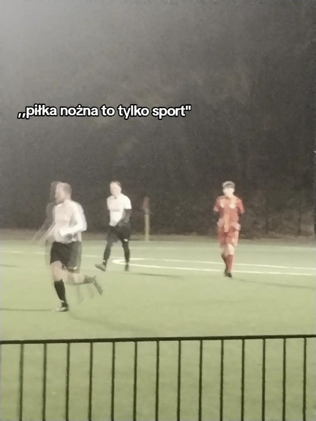 @wiktor7_