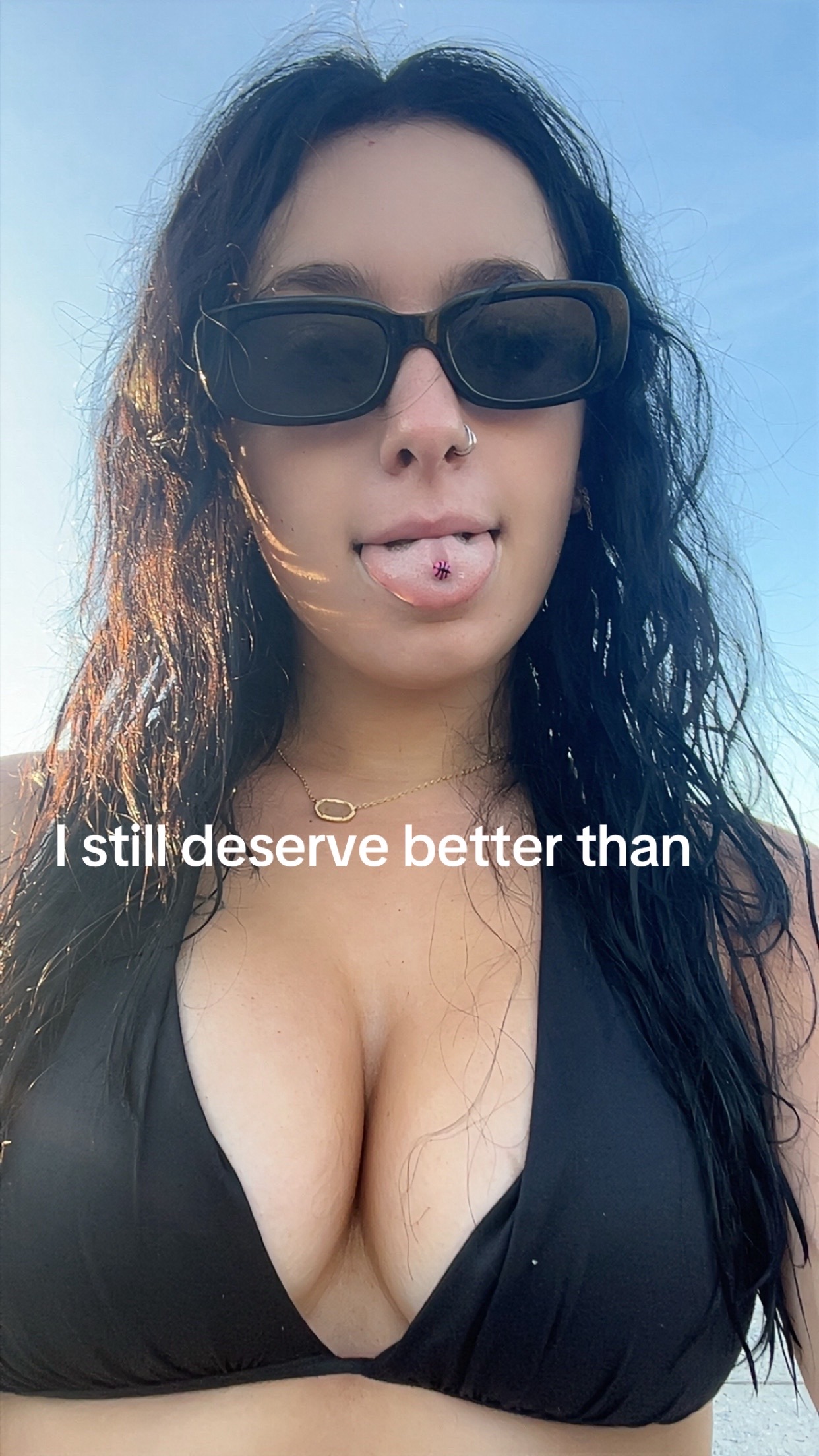 @Elli