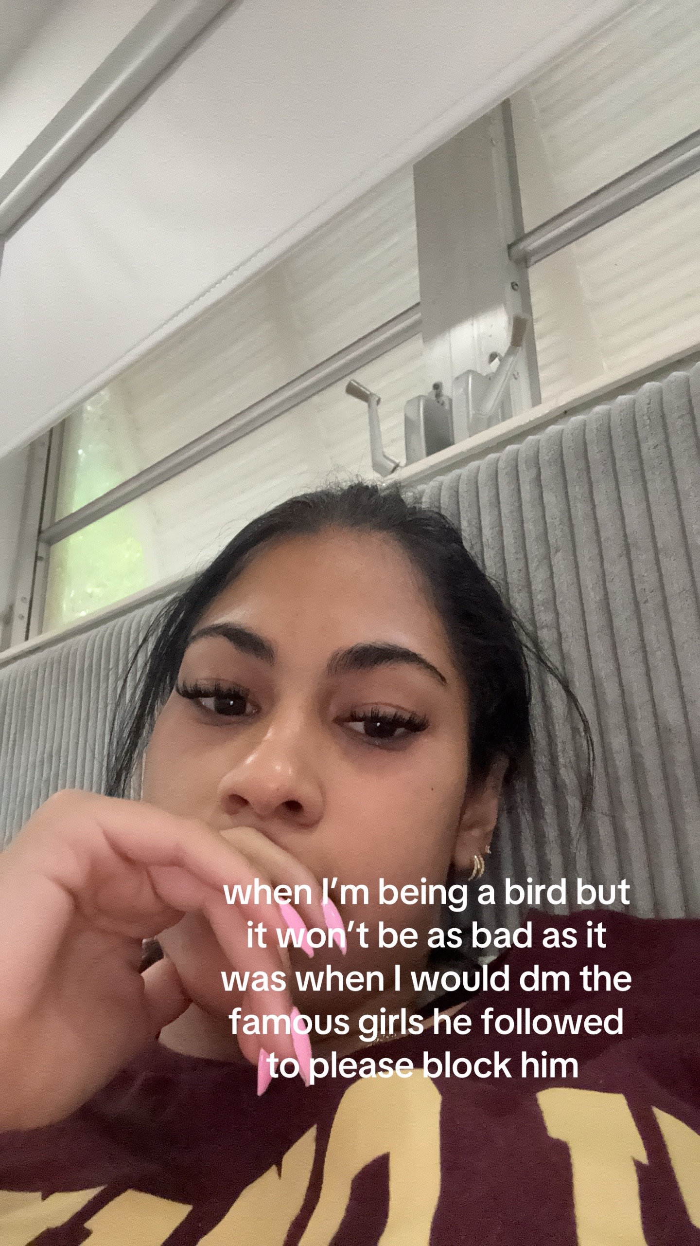 @🦄