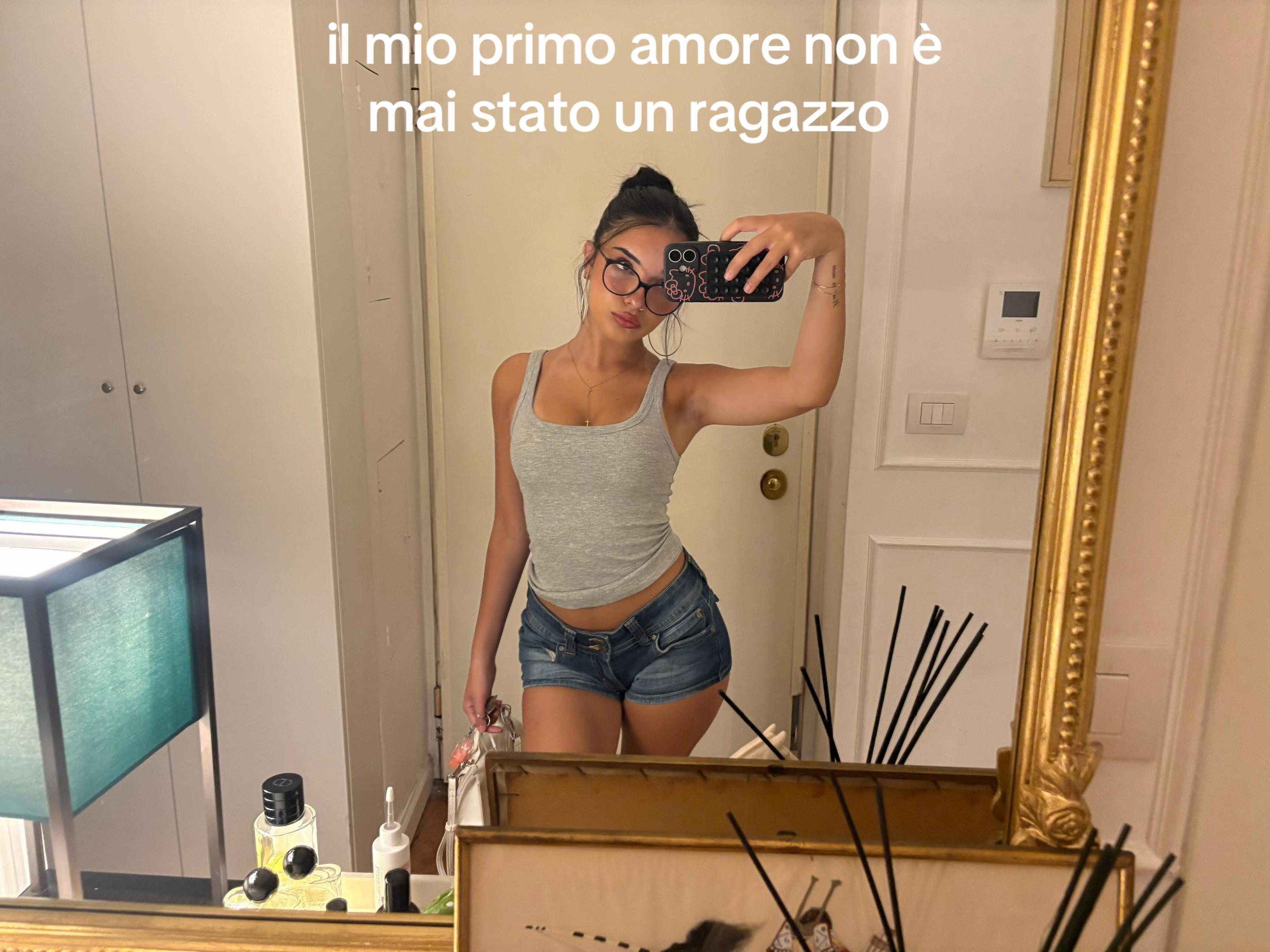 @𝑳𝑰𝑨🪷