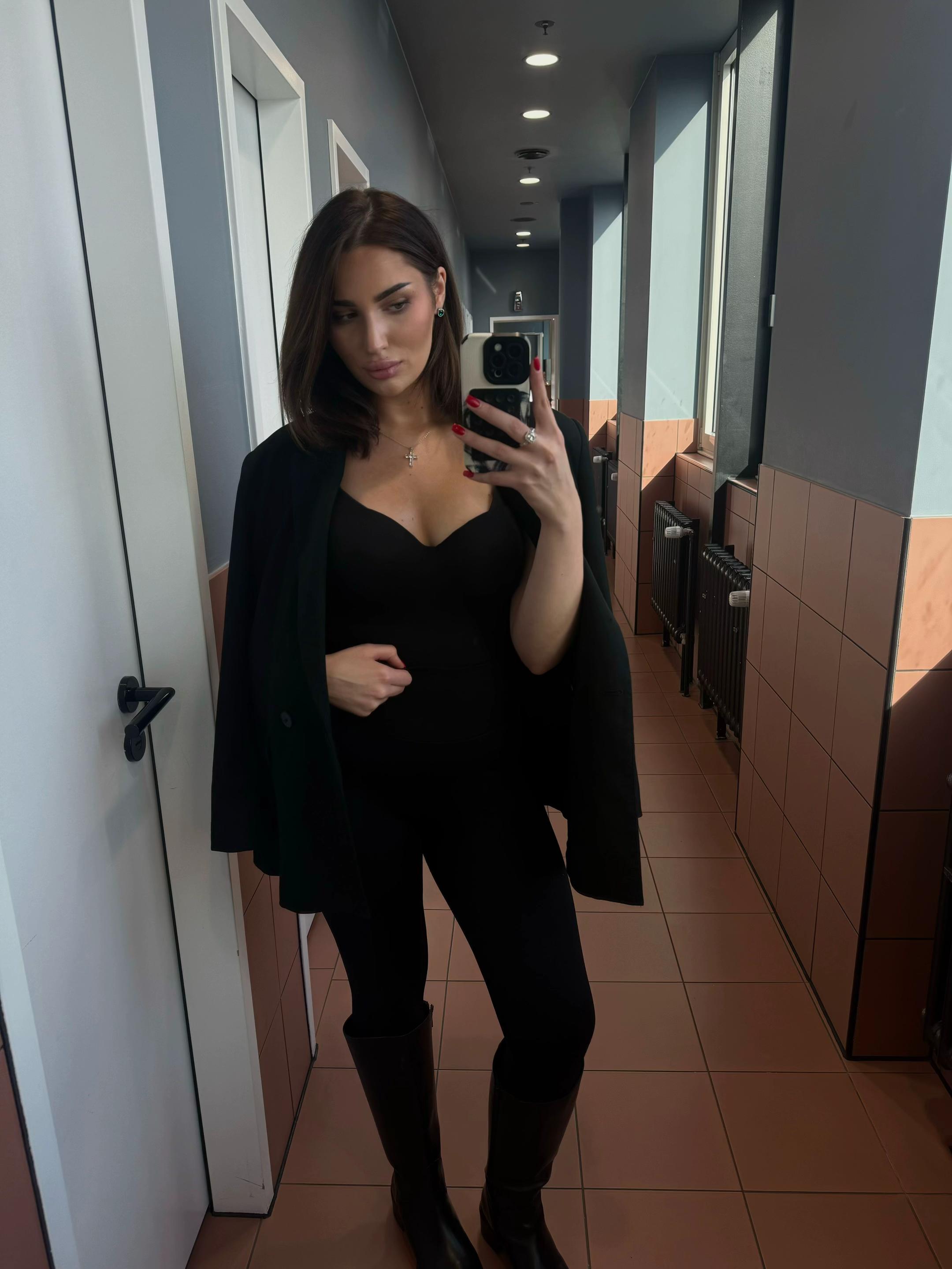 @Alina Ruslanovna