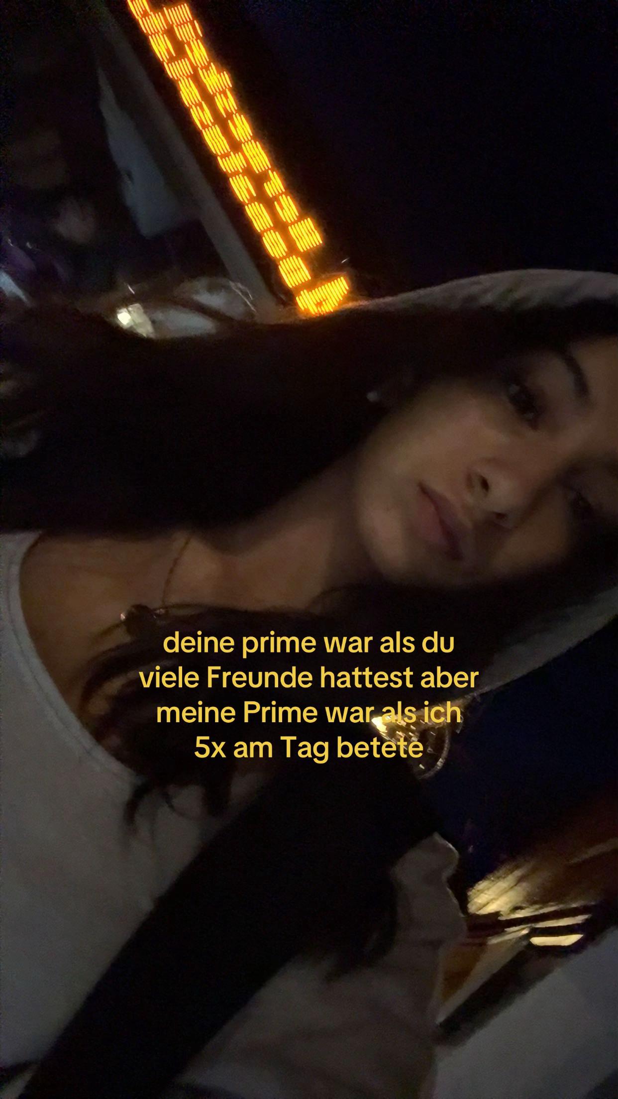 @𝓨
