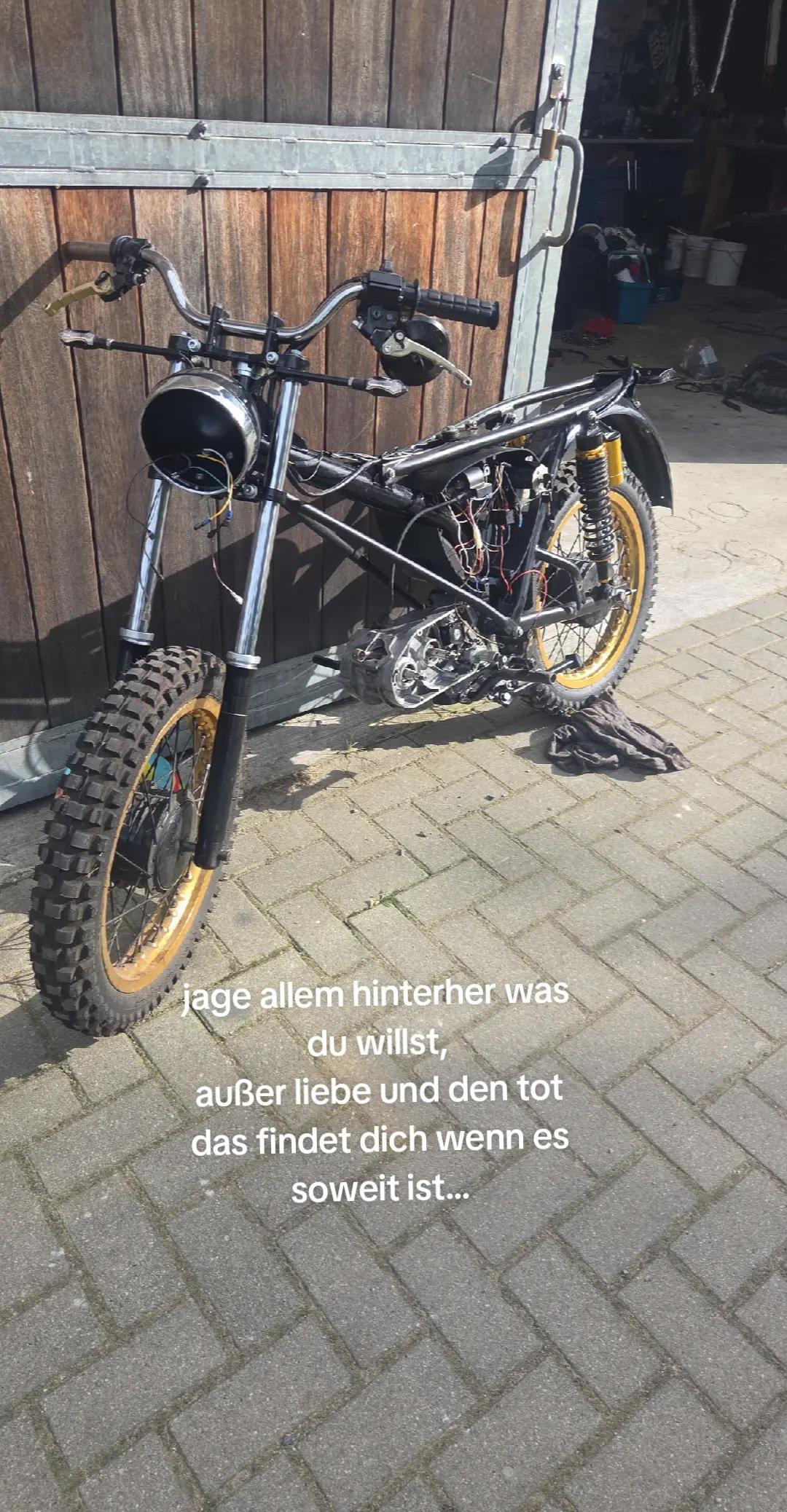 @mopedleon
