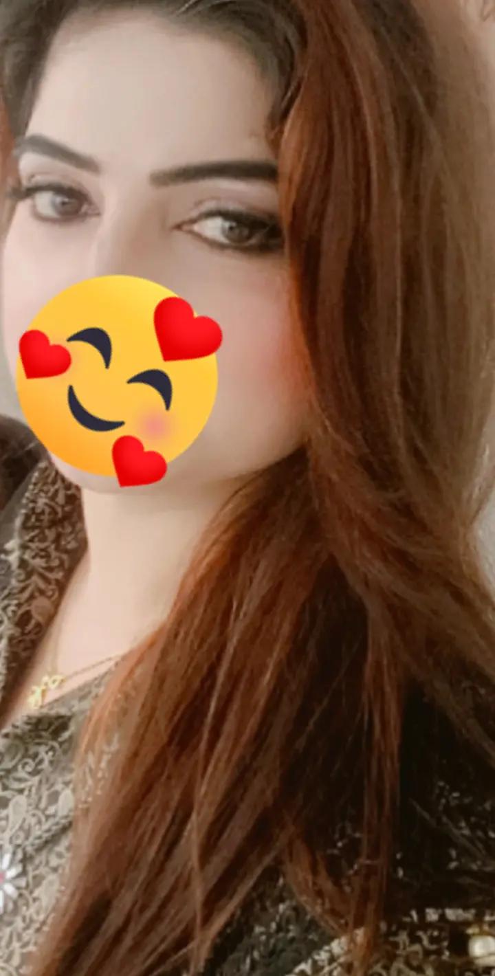 @Roshani_روشنی ✨