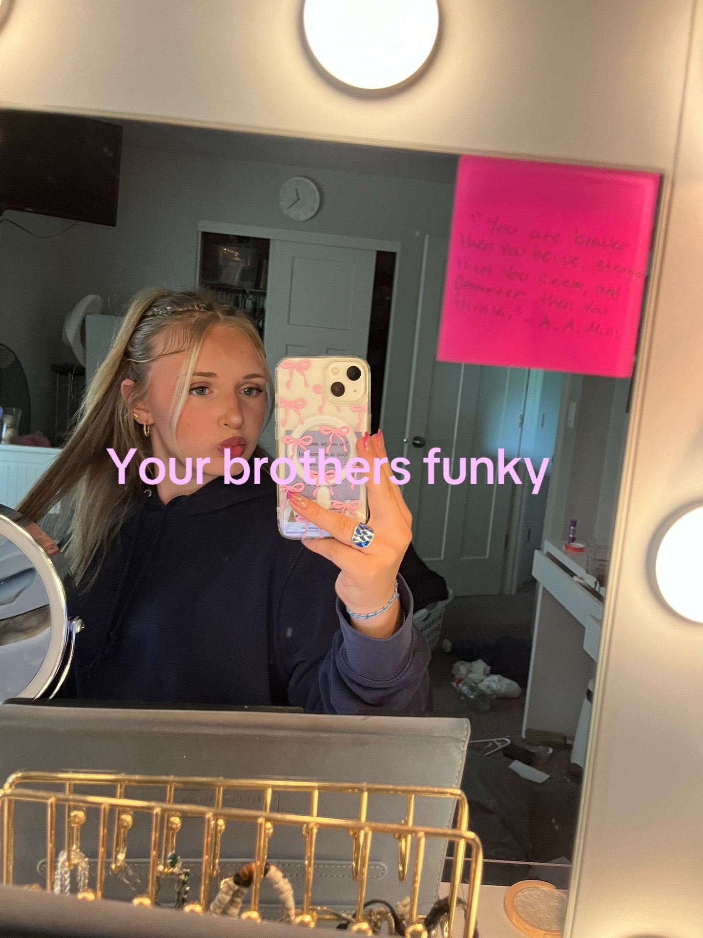 @Lilymae222
