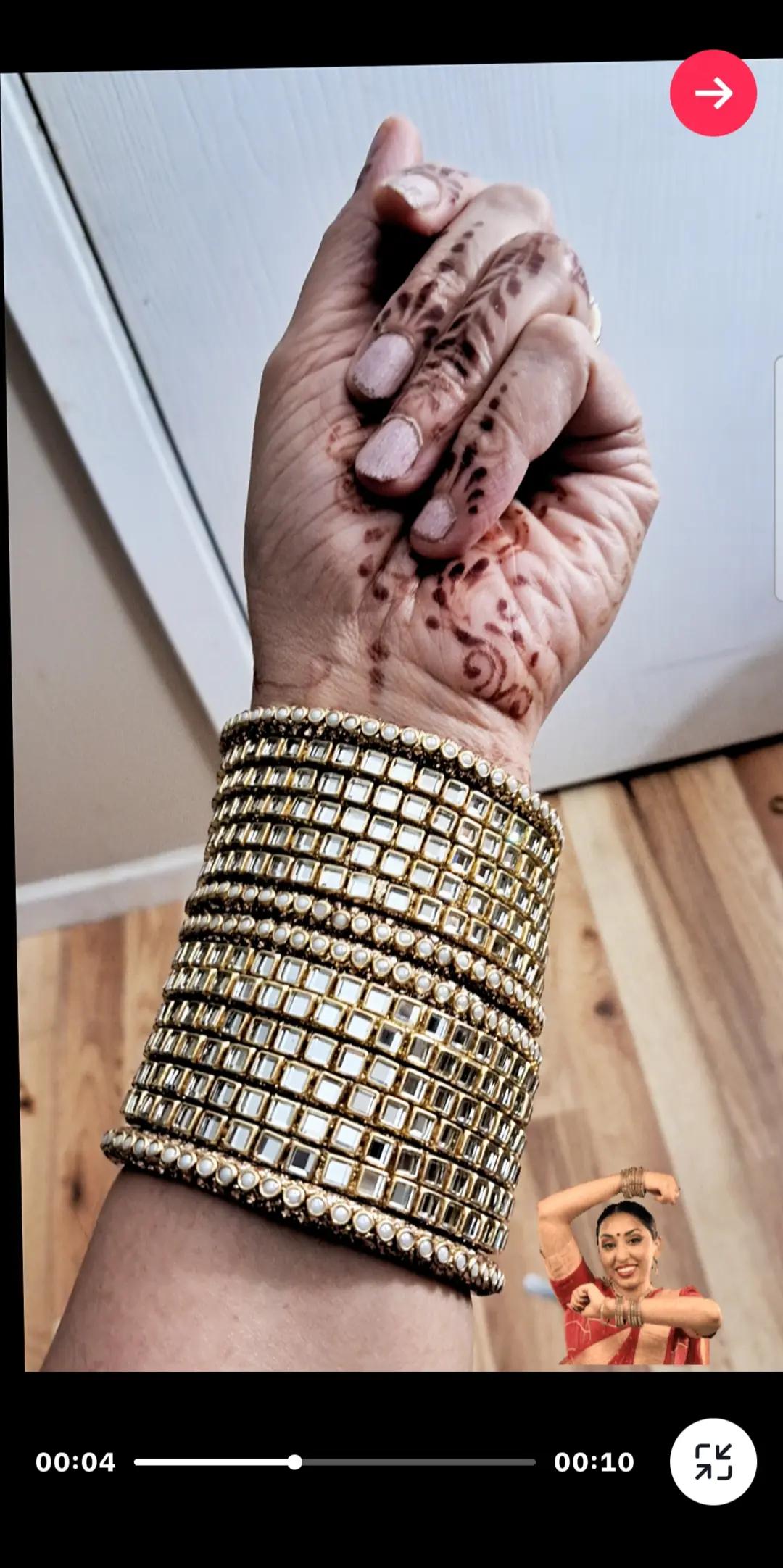 @Saaakshi