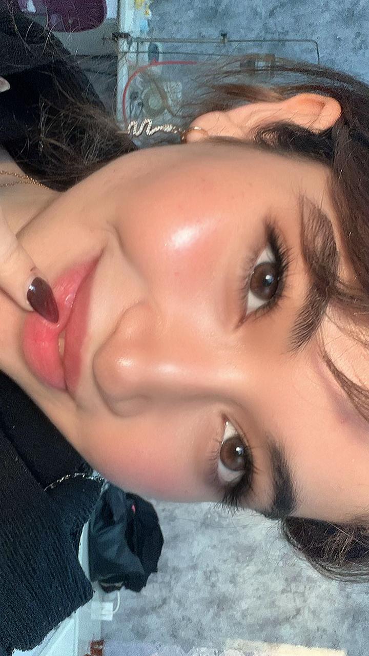 @𝓩𝓲𝔃𝓲🍒