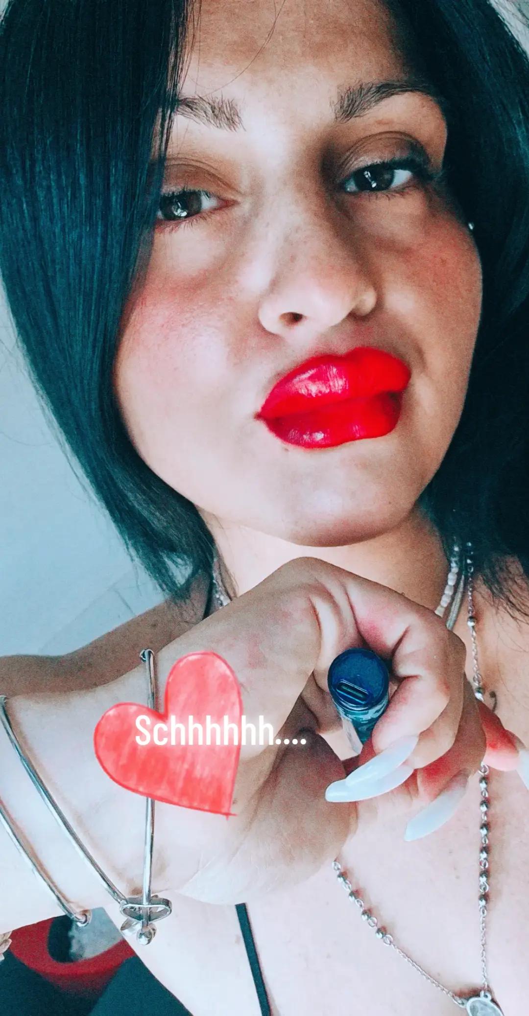@OSCURA😈🦁💋❤️&zwj;🔥