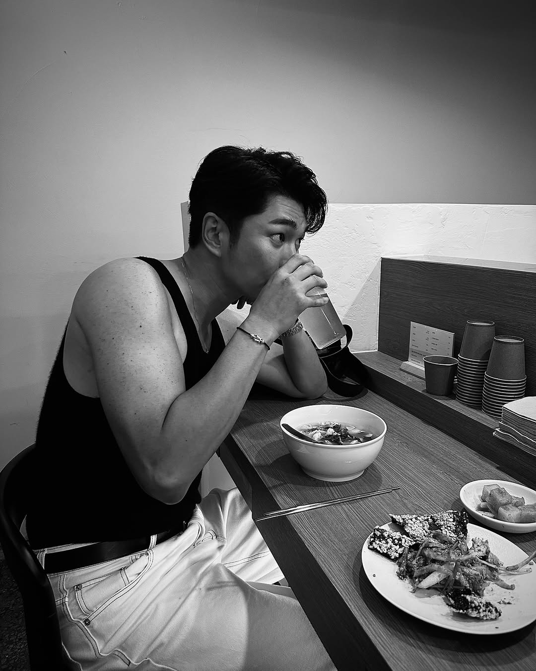 @hee young