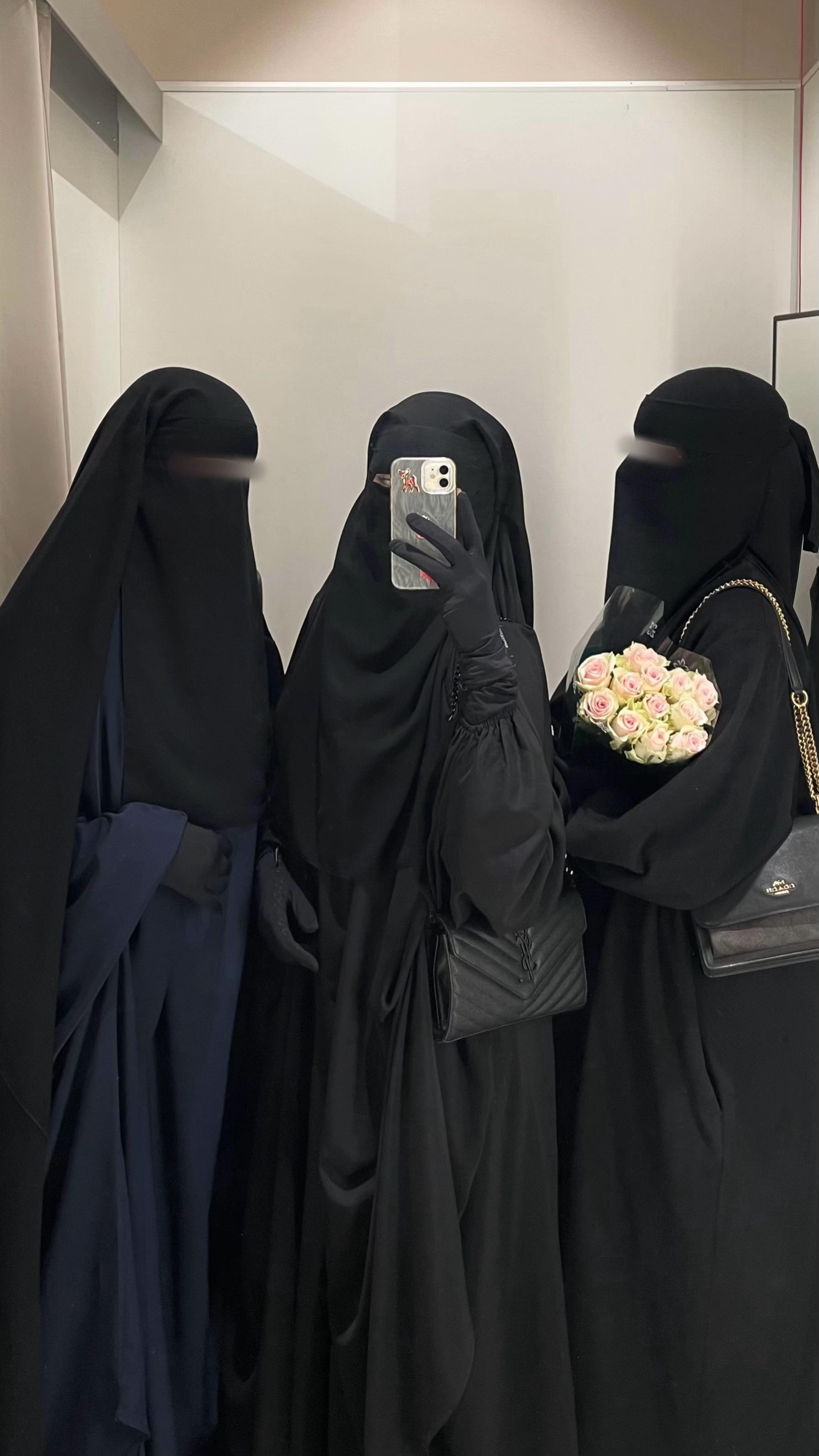 @س