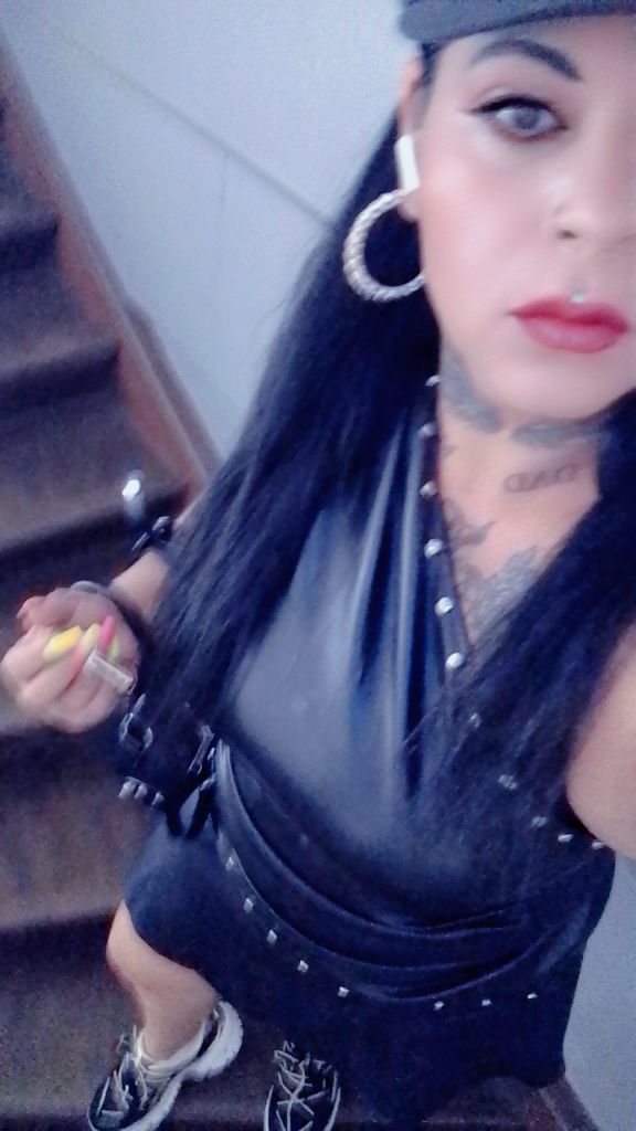 @Īnger pierdut🖤🖤🩷🖤