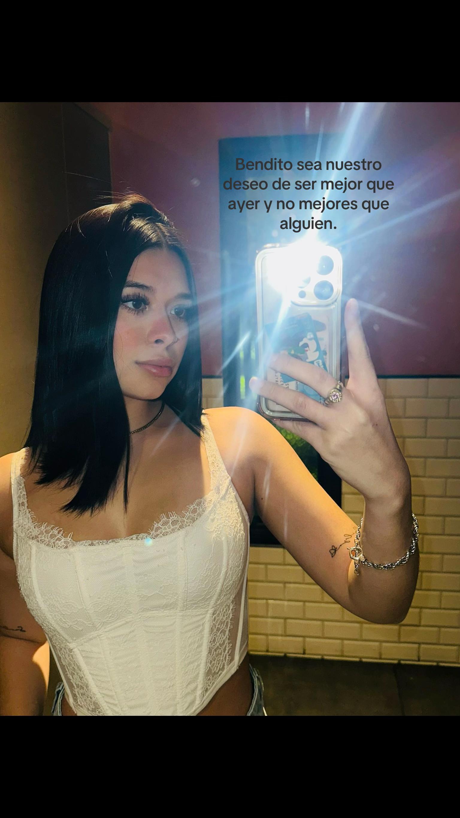 @naylaanataly