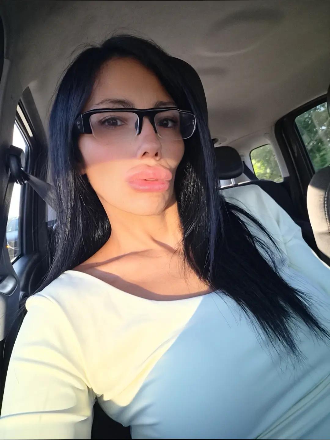@rosyfirmeofficial