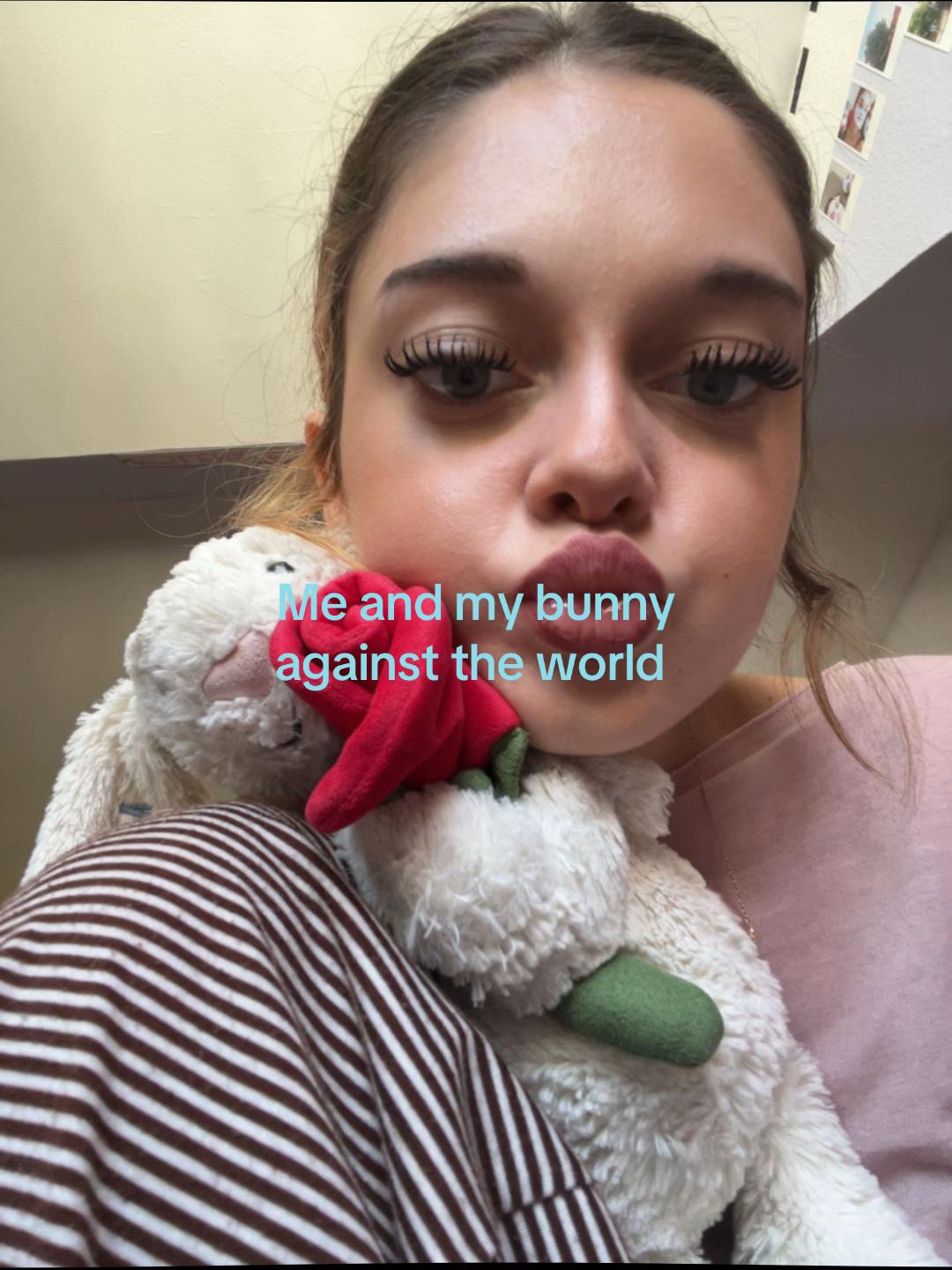 @Lena🧿