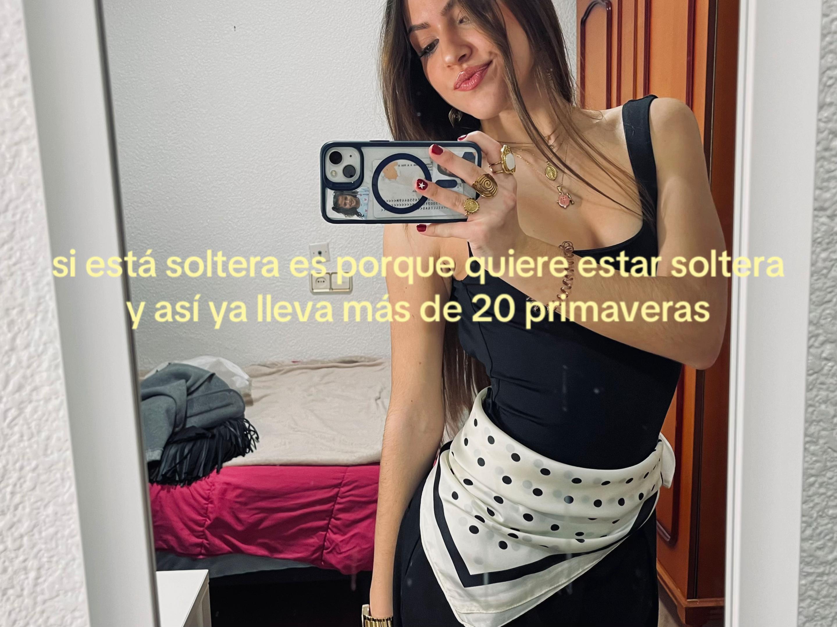 @maría
