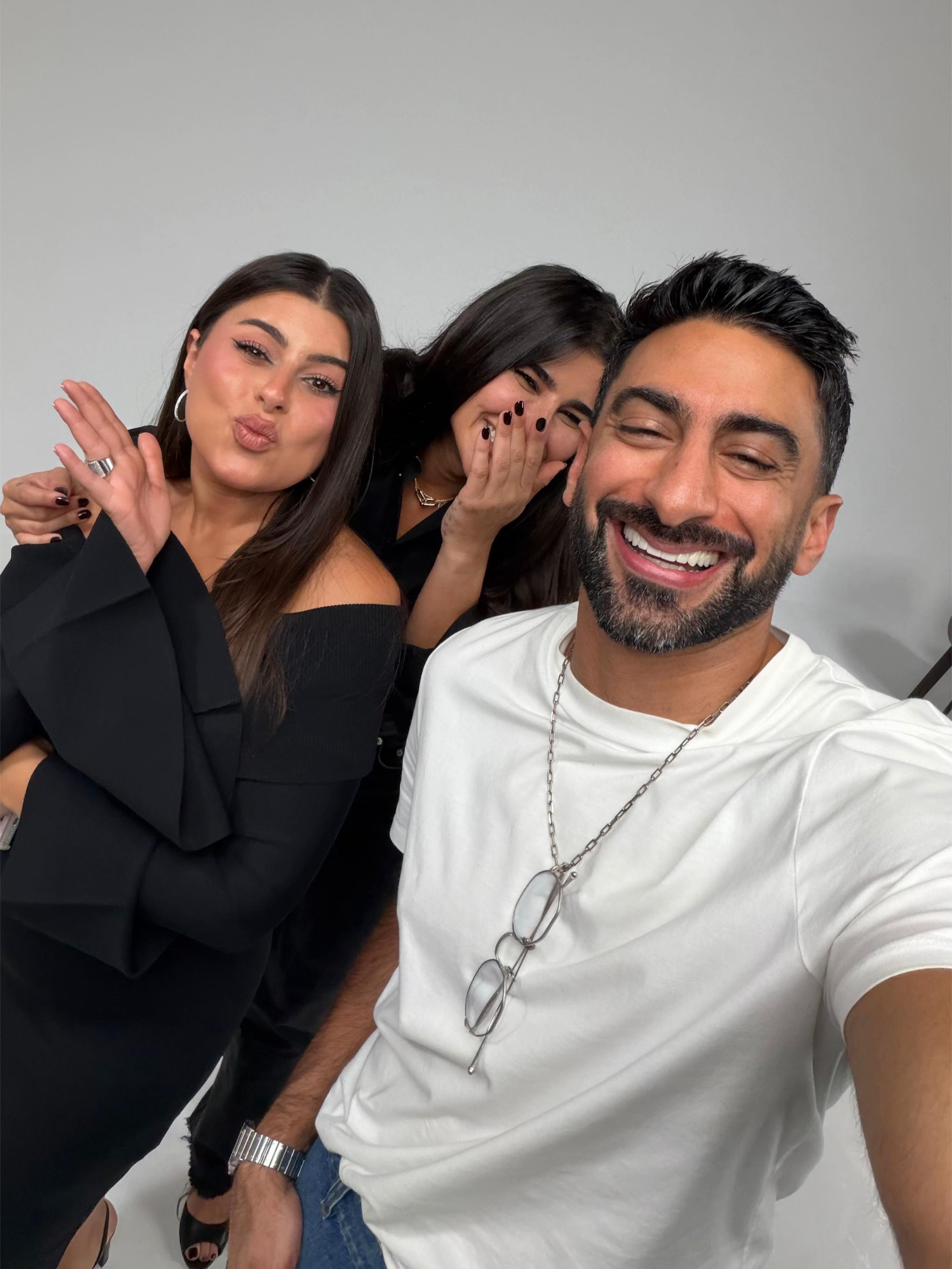 @AB | أنس بوخش