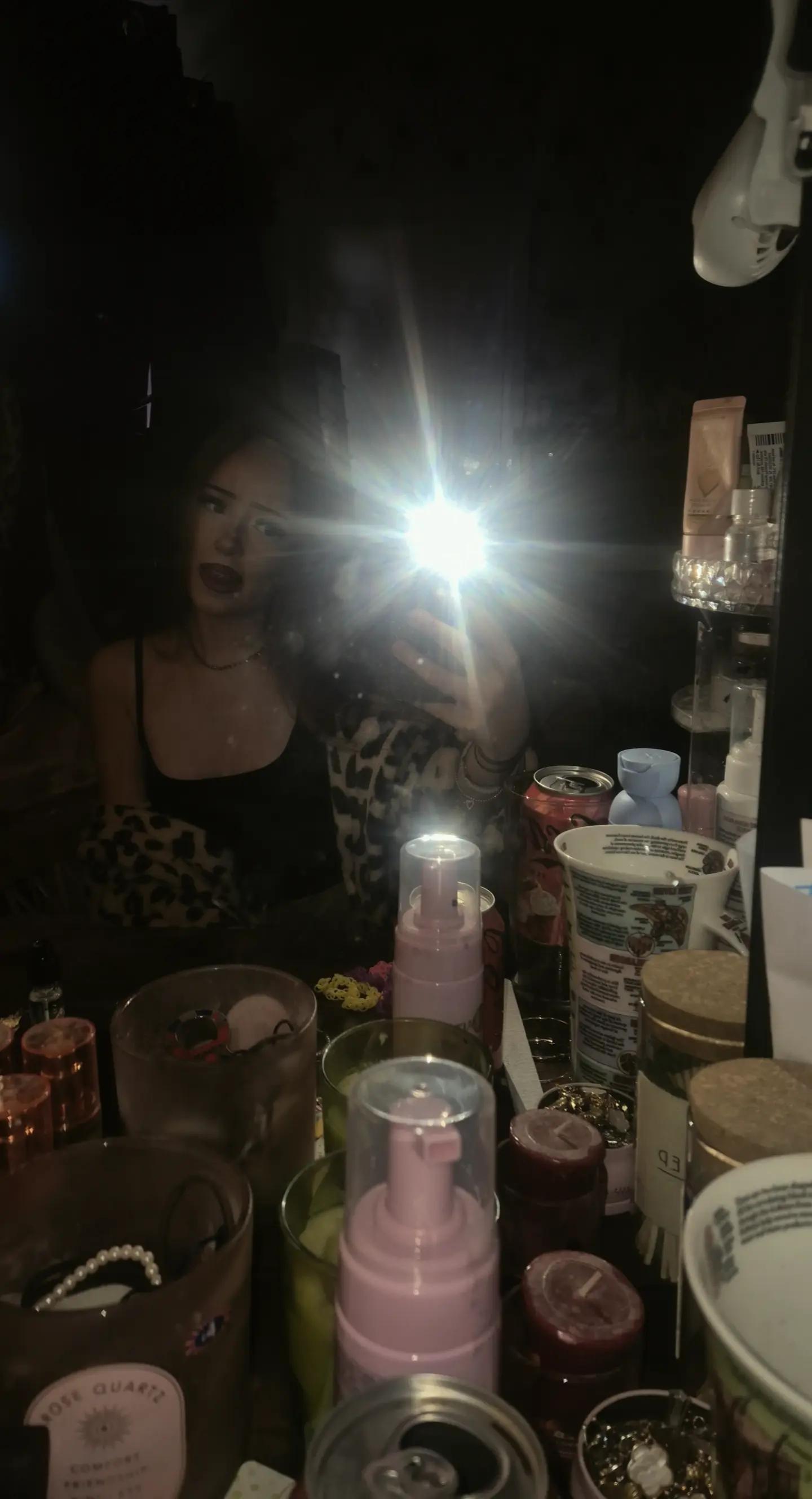 @𝓛𝓞𝓛𝓐🫶🍒🍸