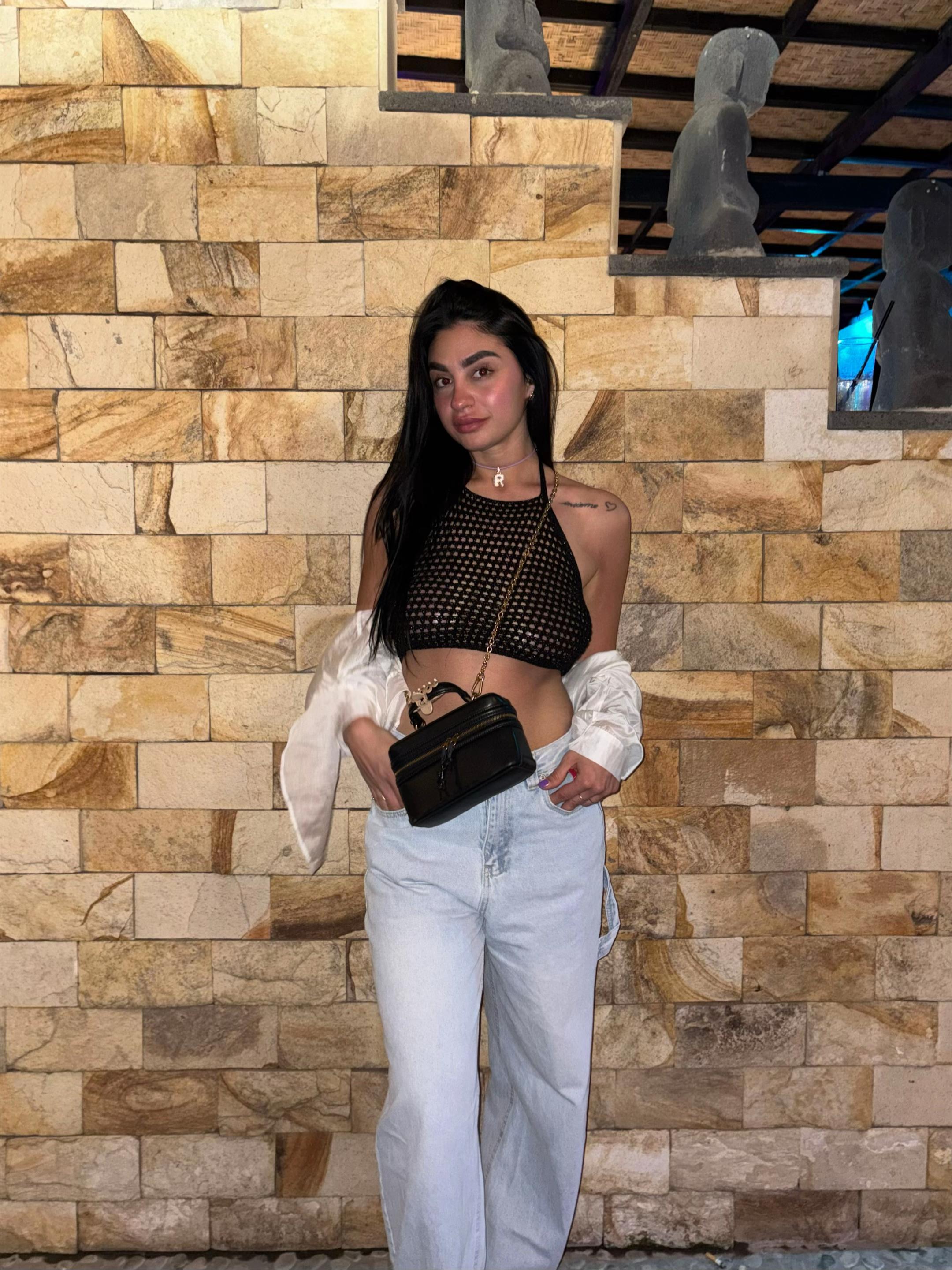 @𝓇 🦂