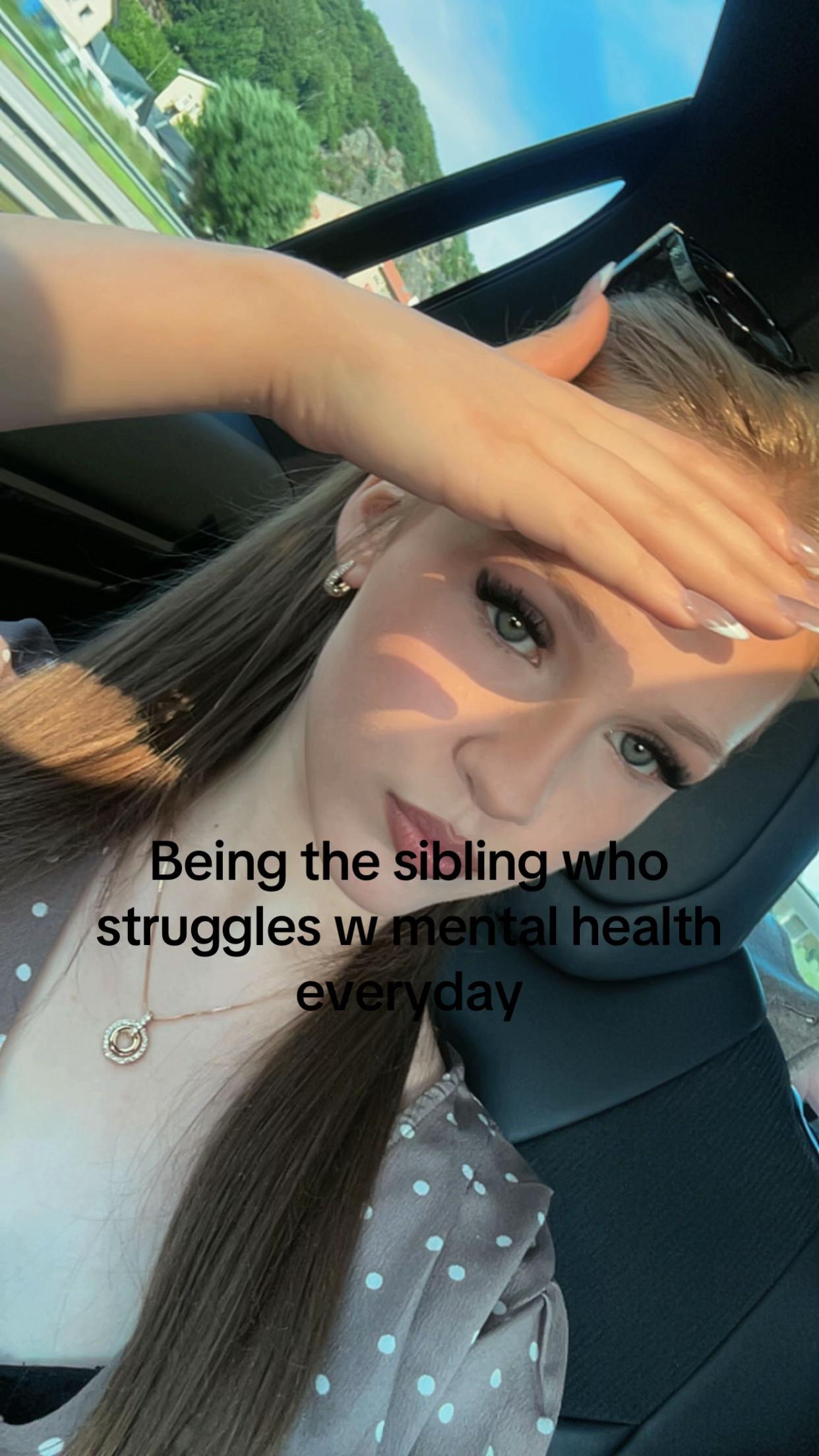 @☾