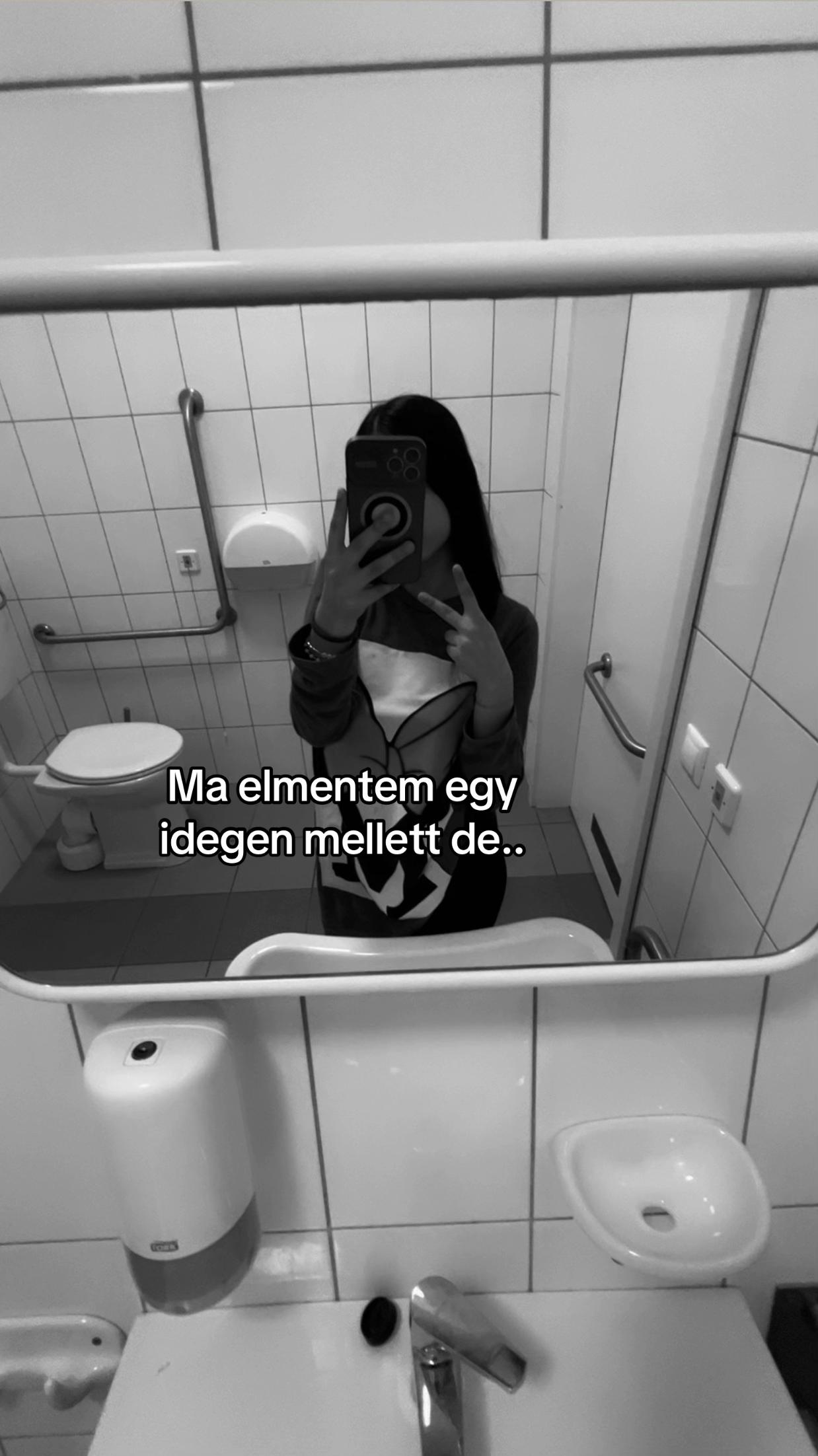 @NIKOLETTA15.