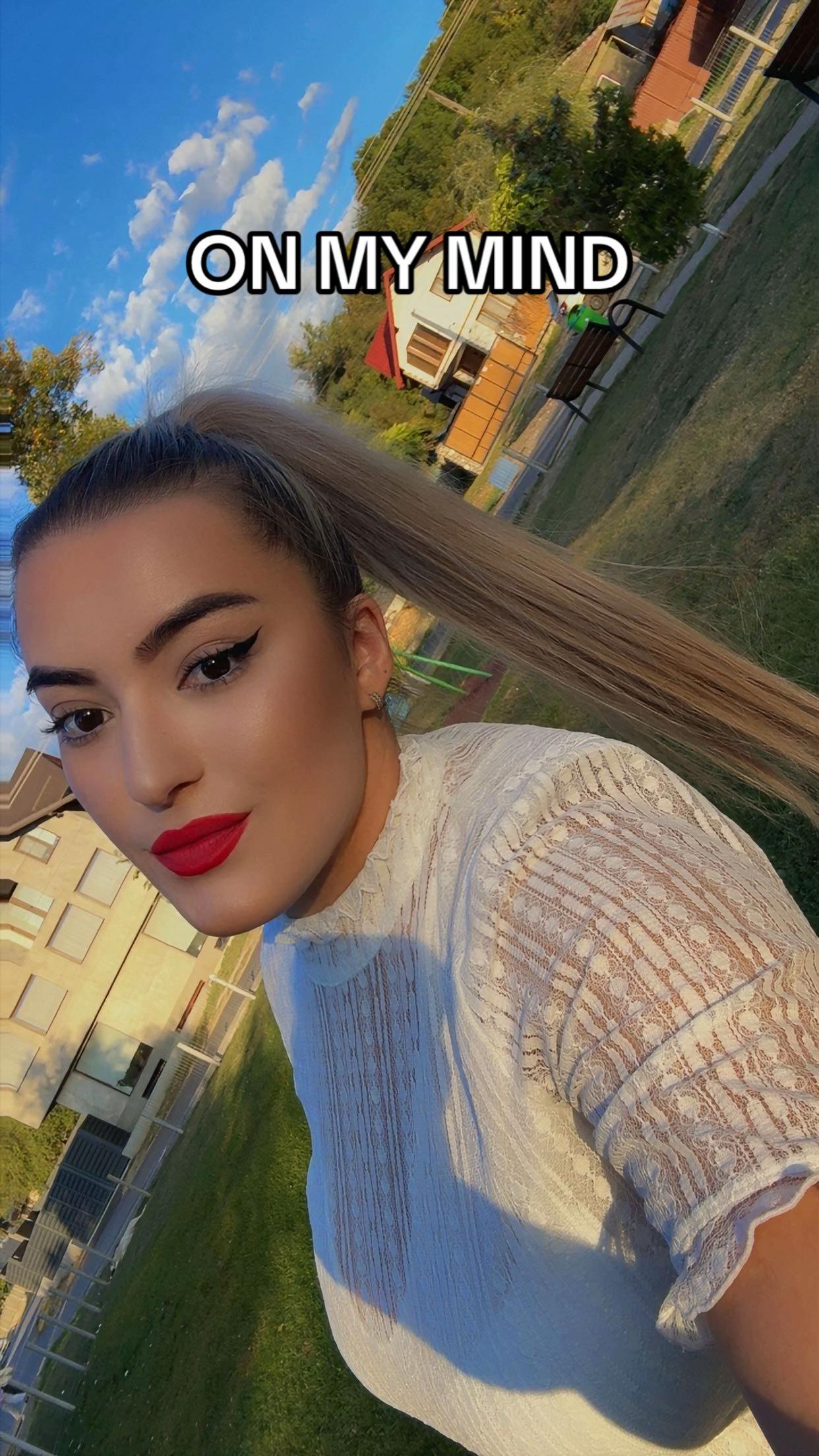 @Miruna 💙