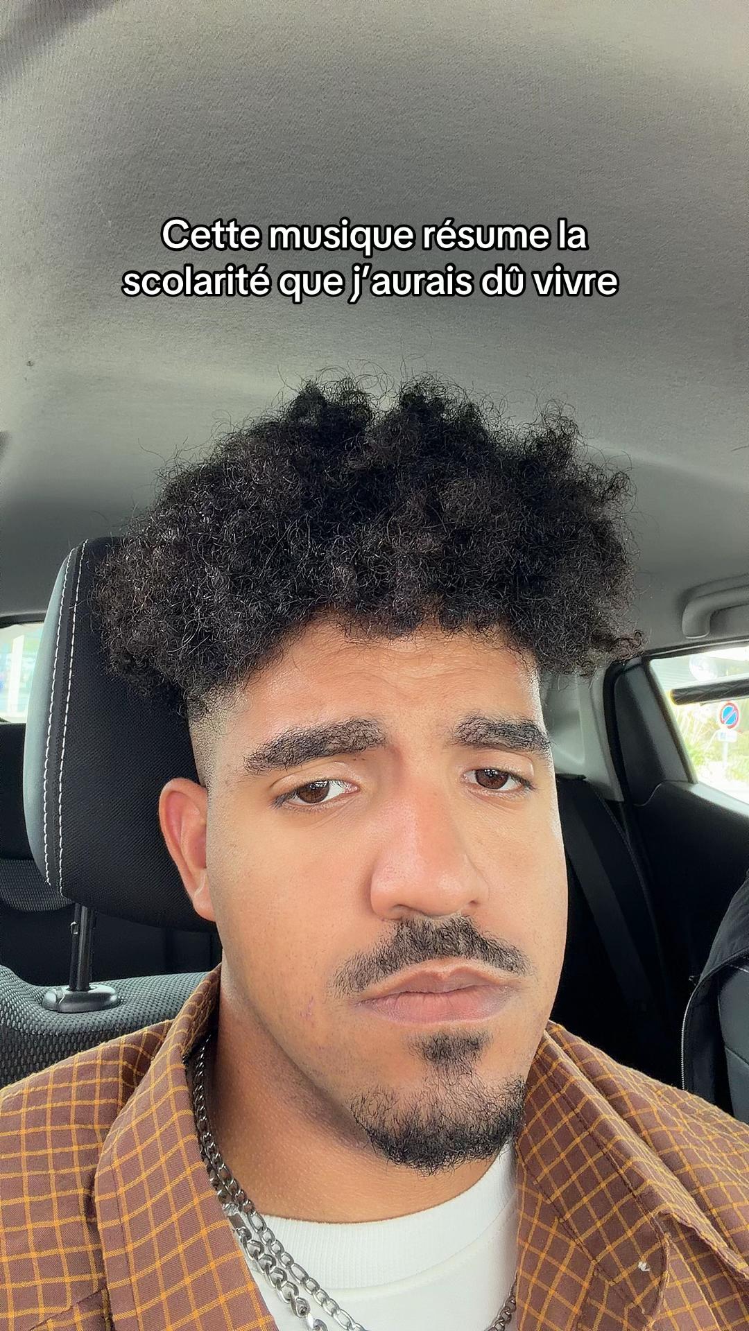 @Ruruu