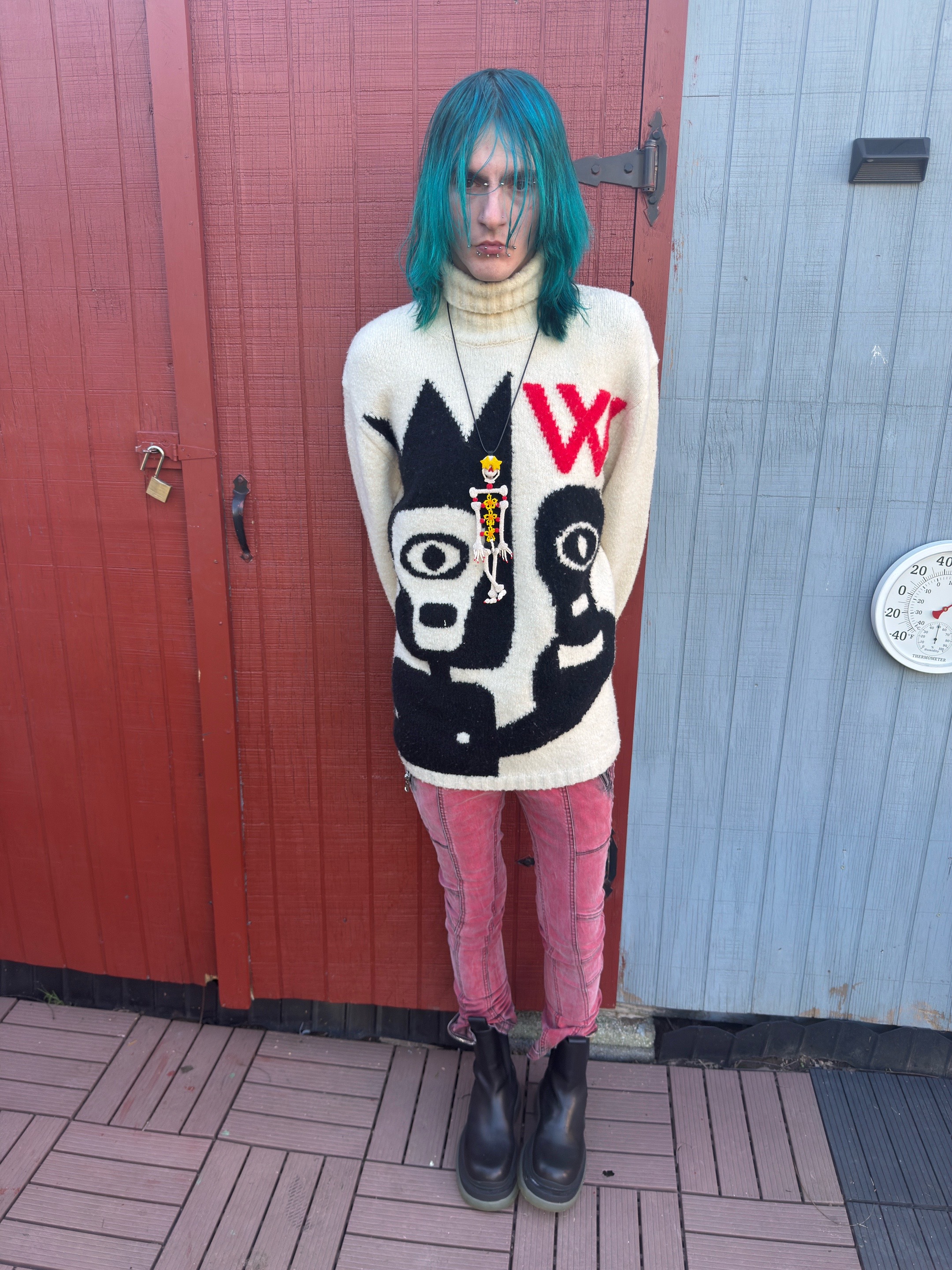 @⃟
