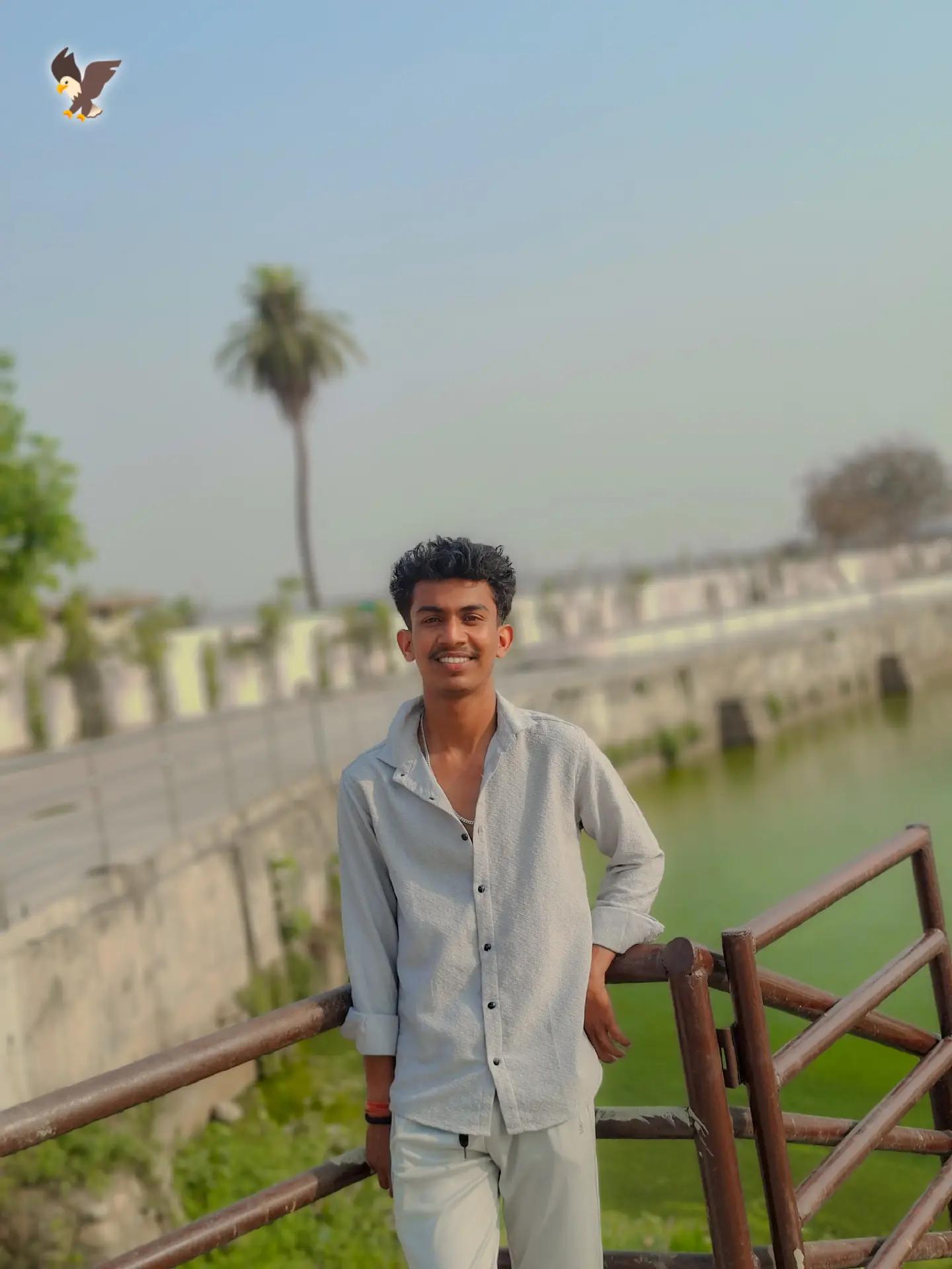 @𝙈𝙧_निखिल💫