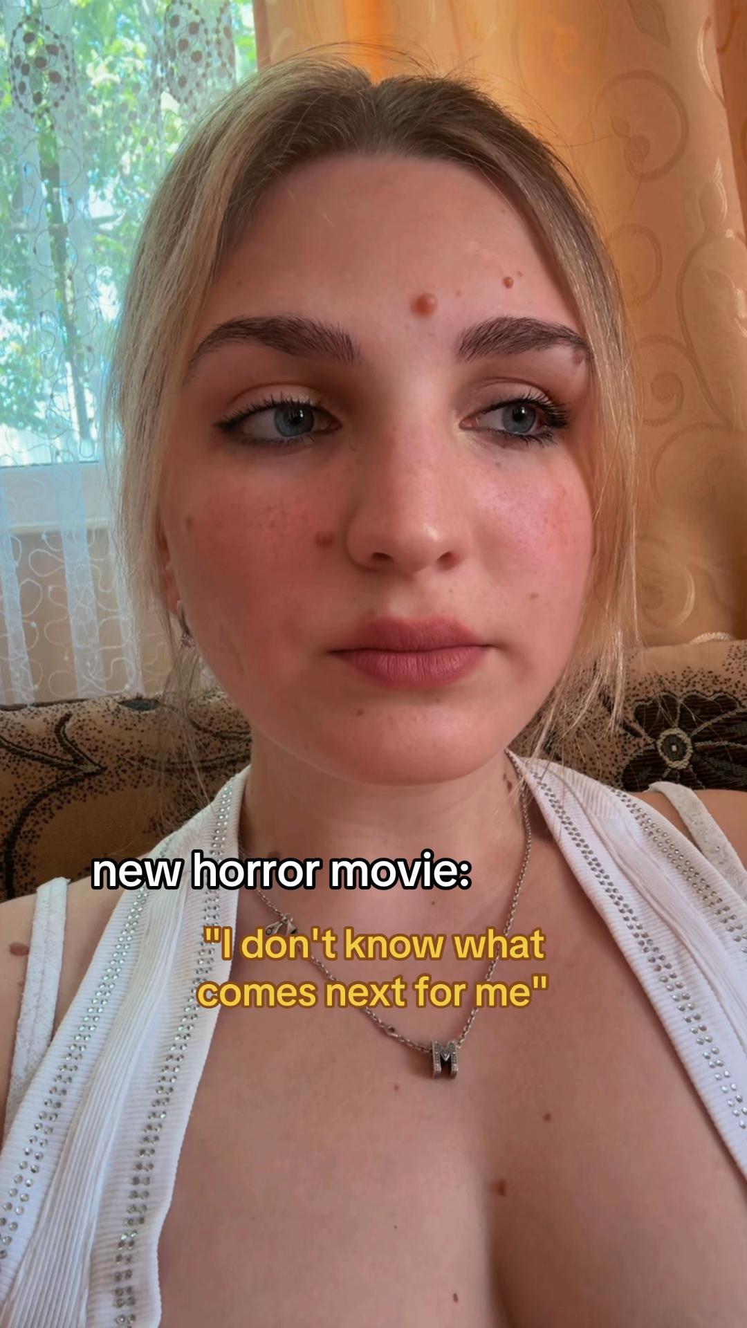 @LauraStreaming