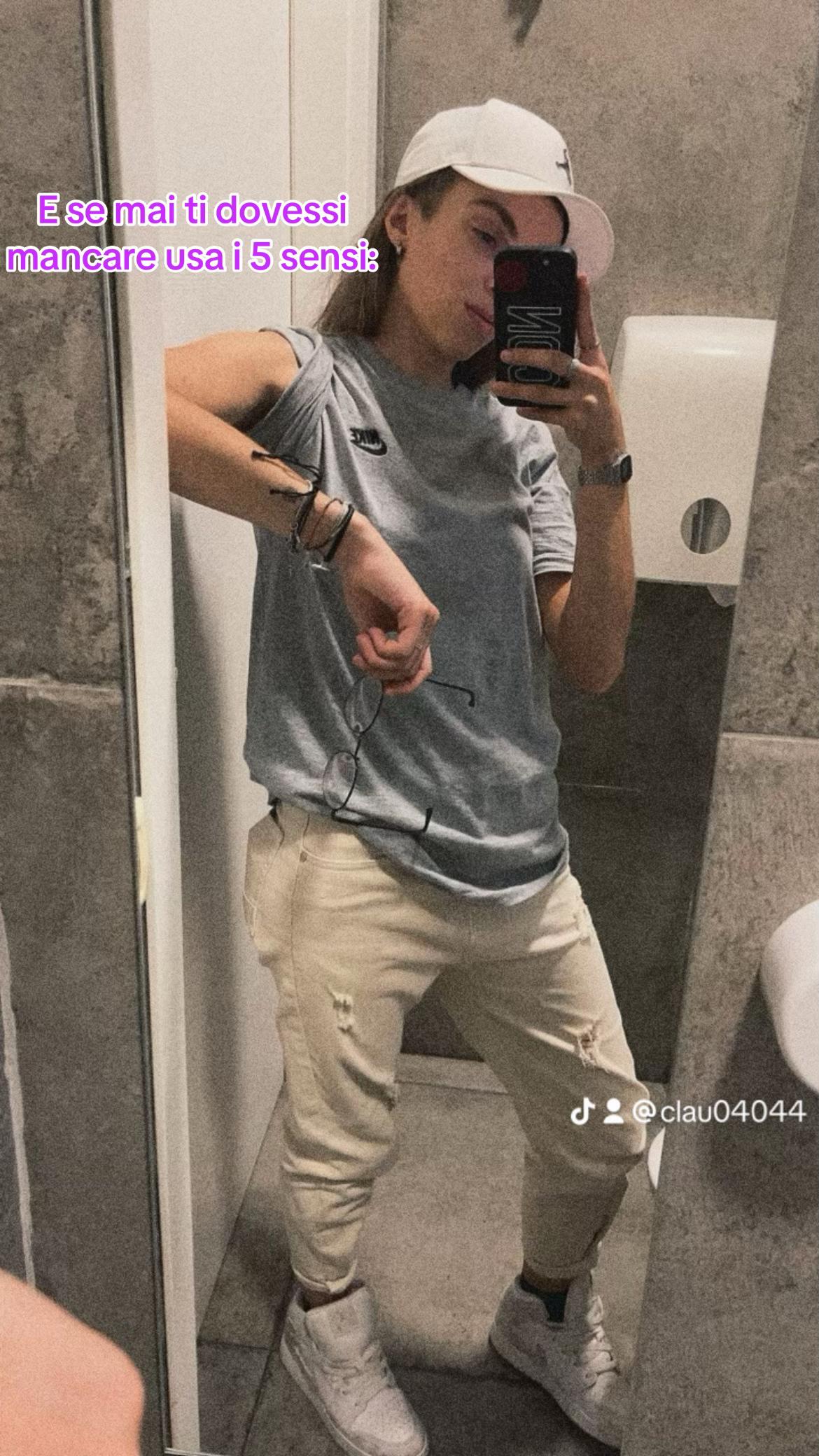 @Claudia__๐๐ค