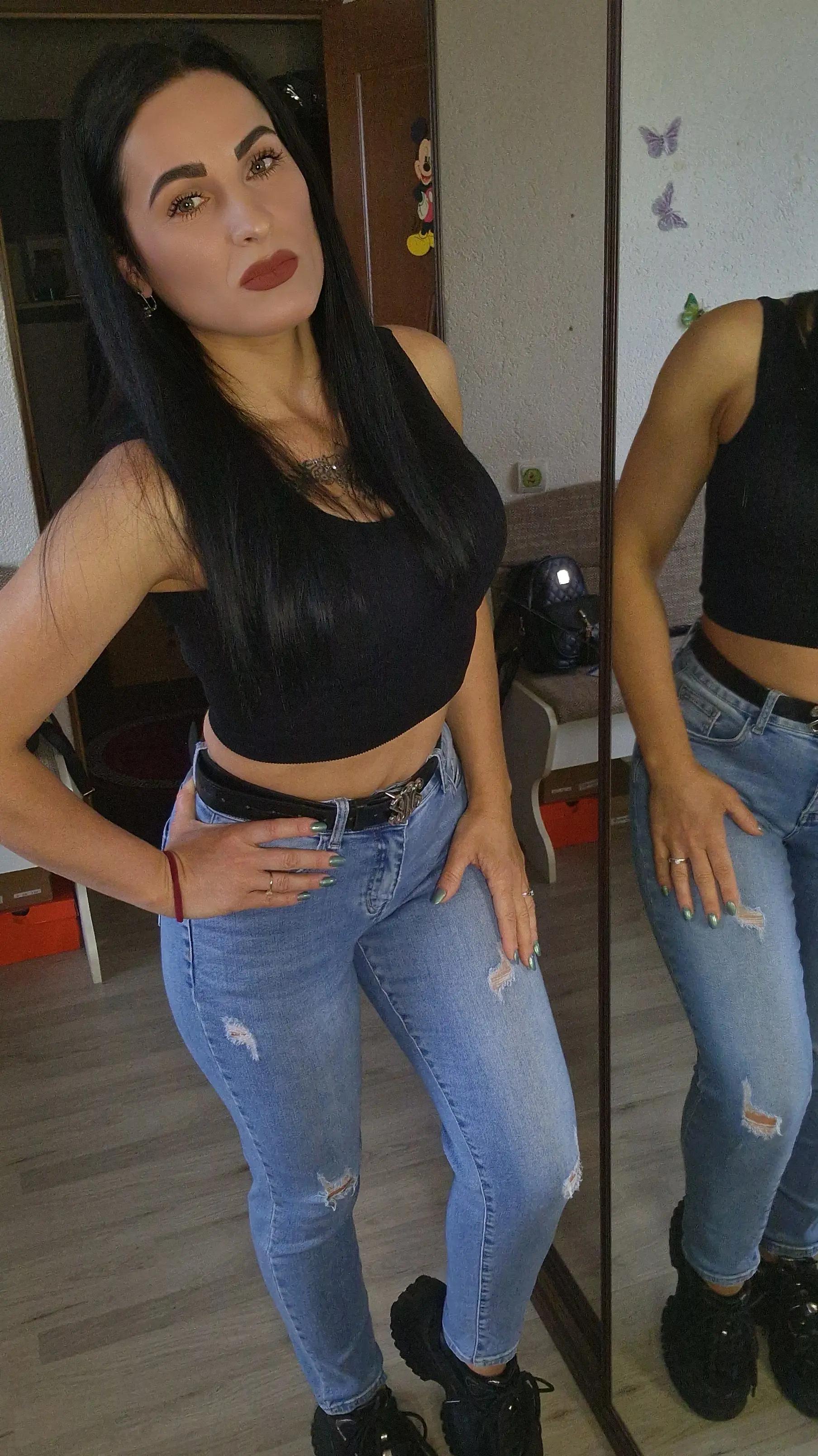 @elena