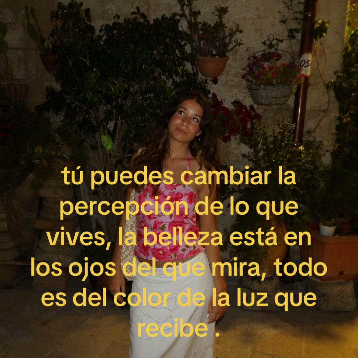 @carolinee