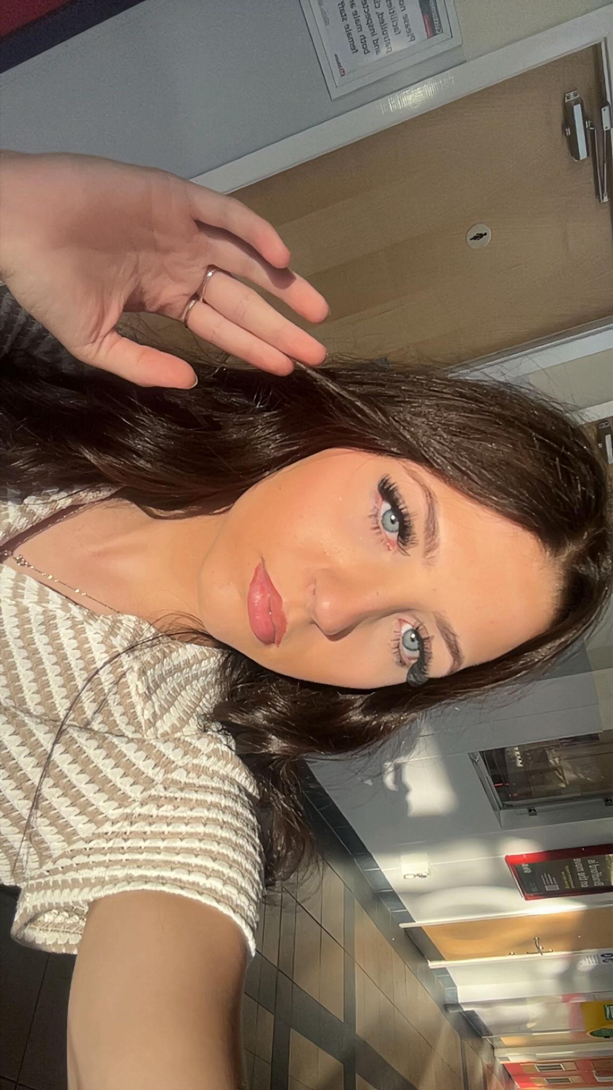@chloe~bethꨄ