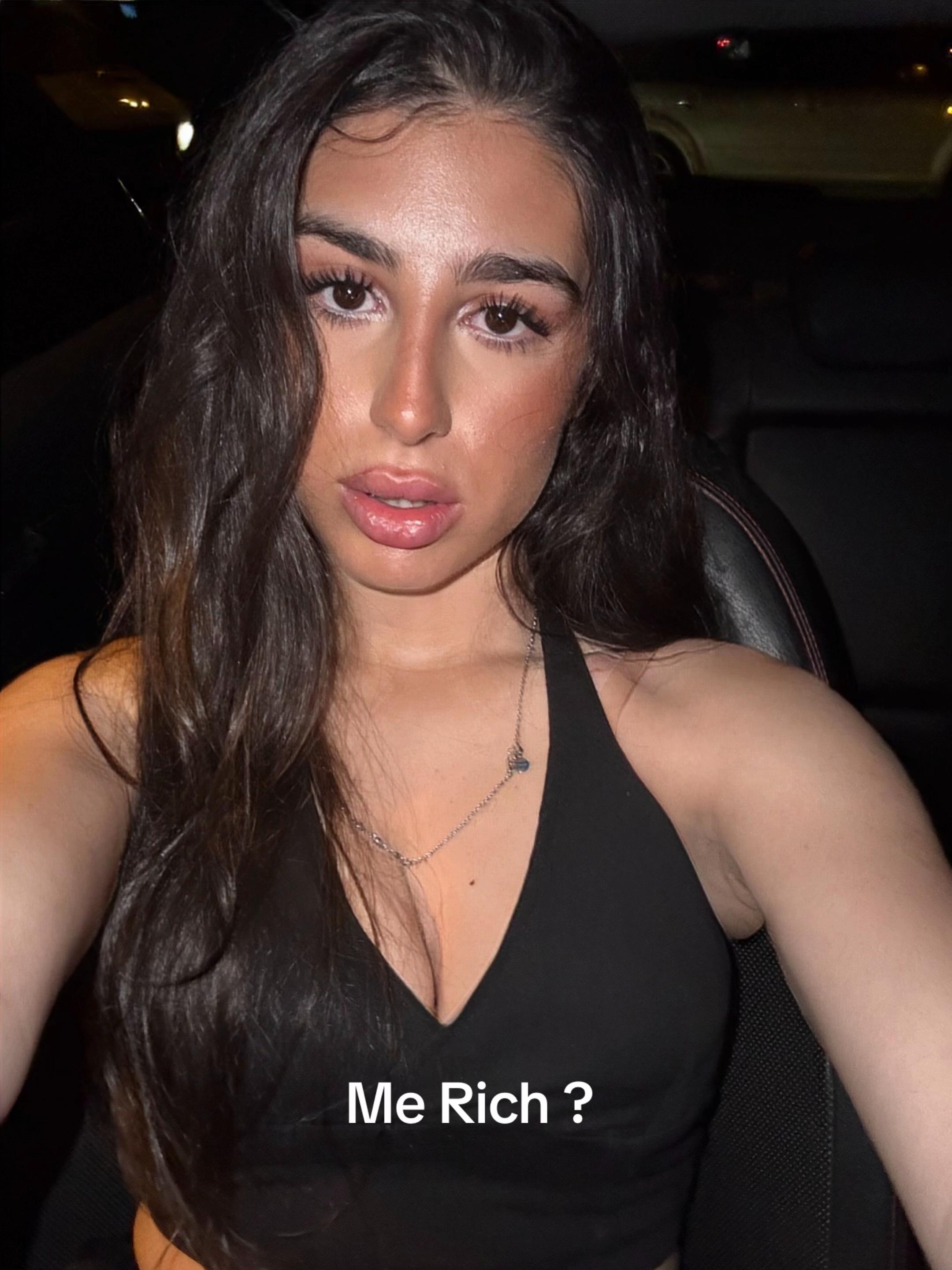 @𝑅𝑜𝑠𝑎 🇮🇹