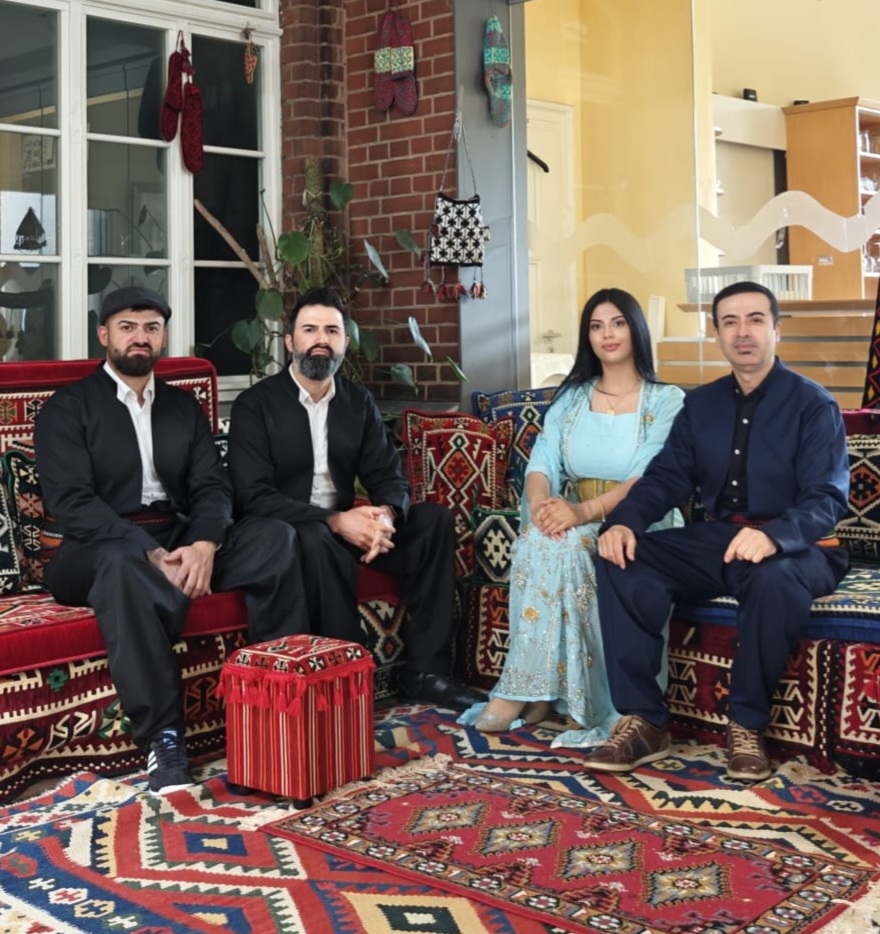 @KOMA ZERDEŞTÊ KAL