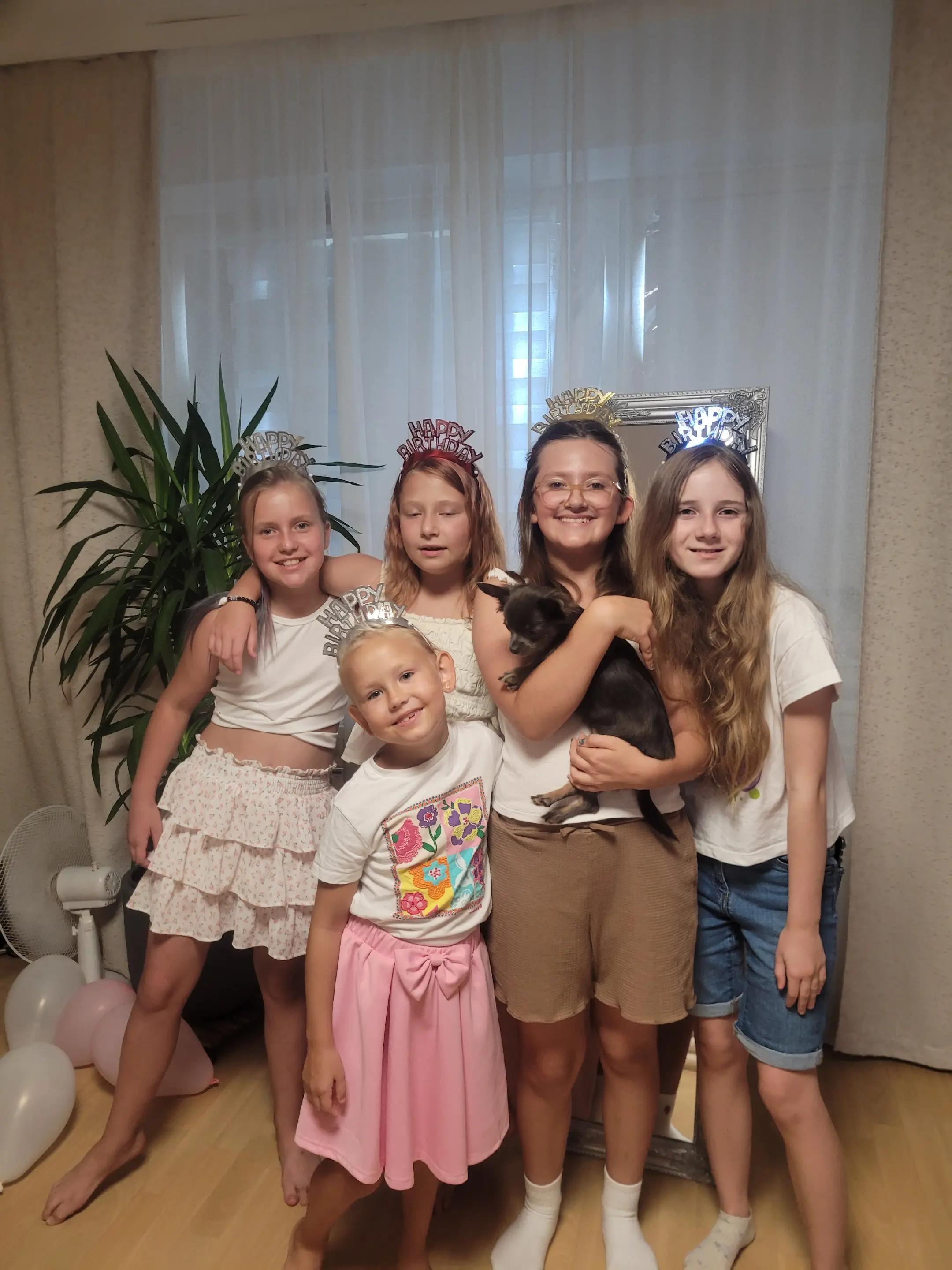 @Alena Sokolova