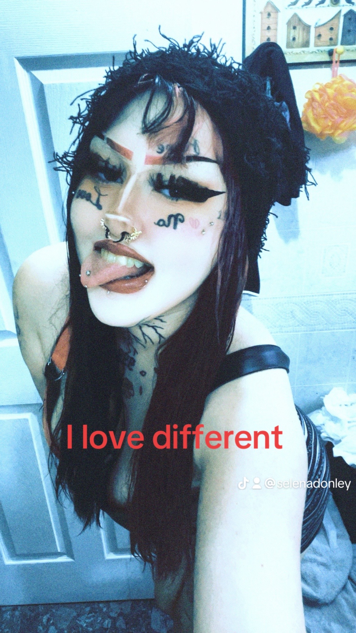 @𖤐𝓢𝓮𝓵𝓮𝓷𝓪𖤐༒ 999 ༒
