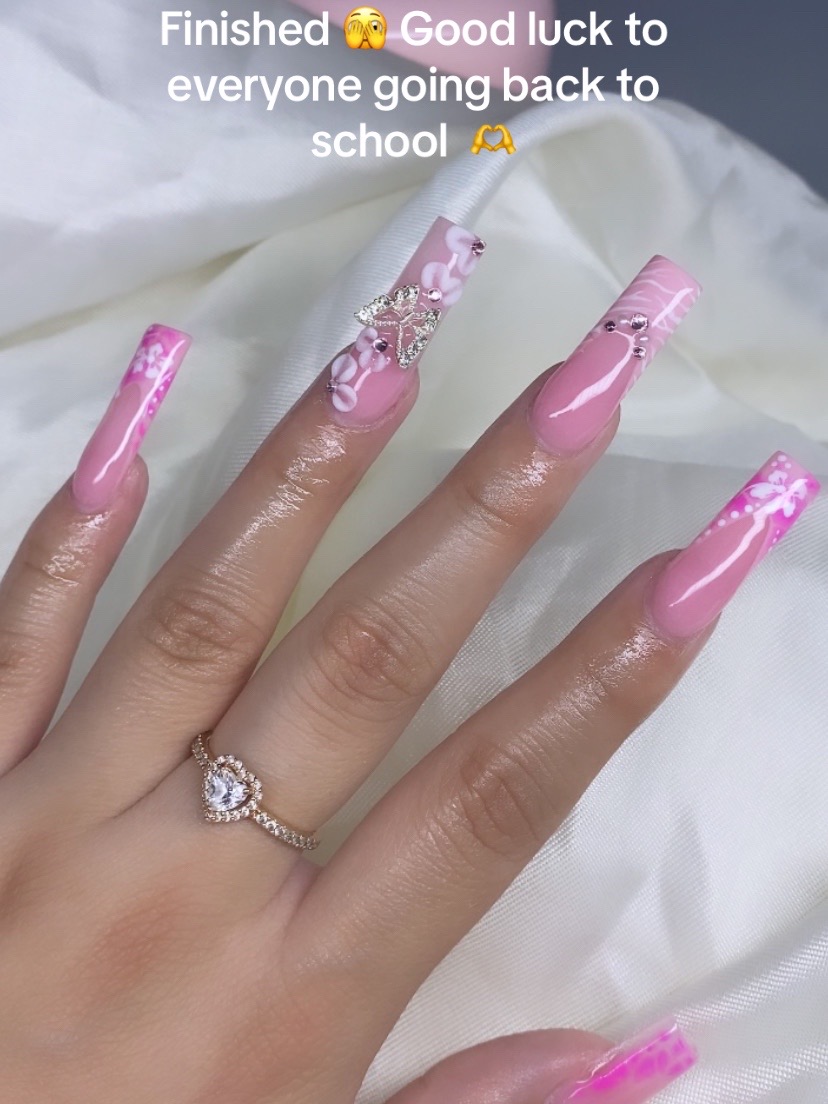@nailss_bysamantha