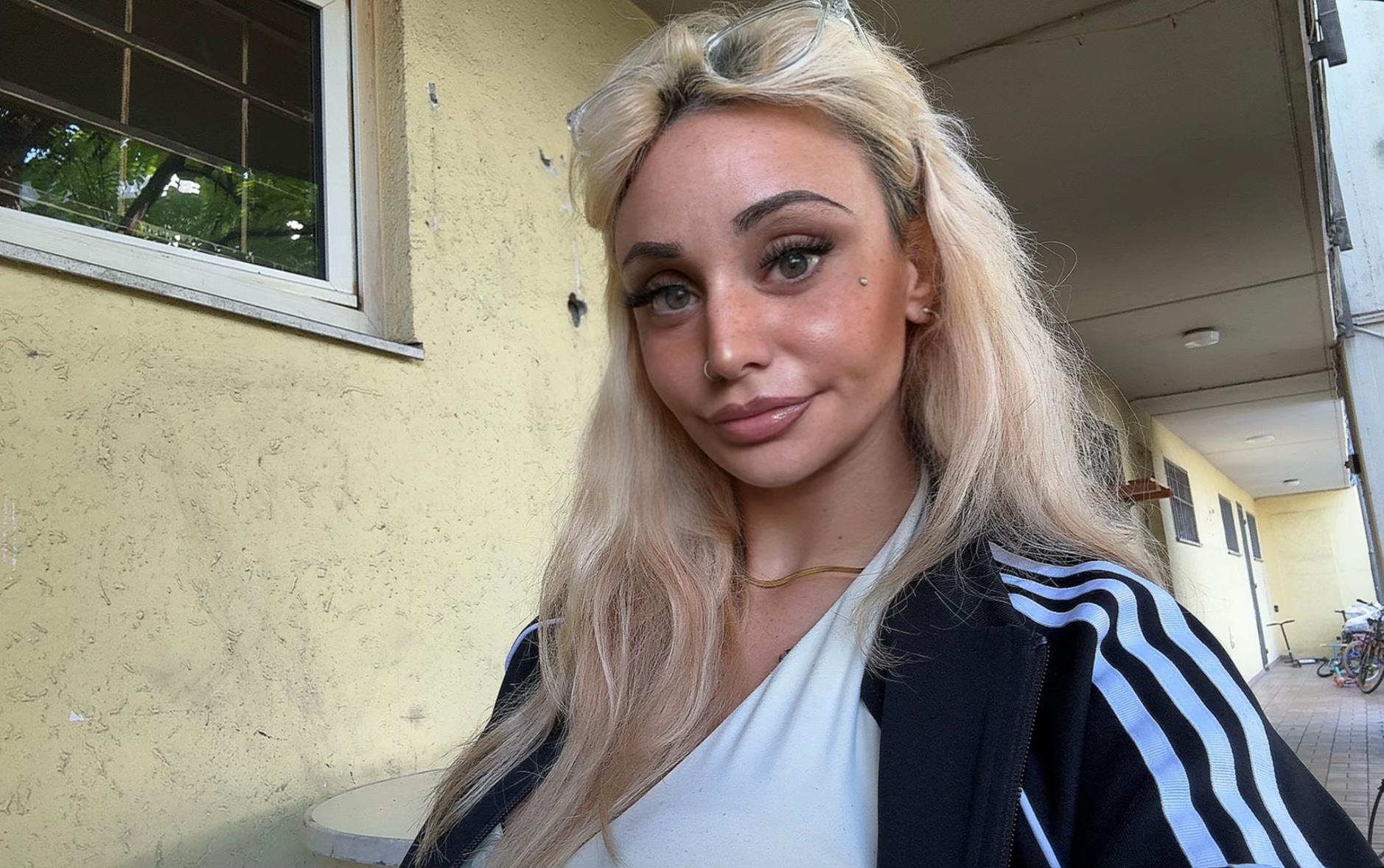 @bellaa_blond