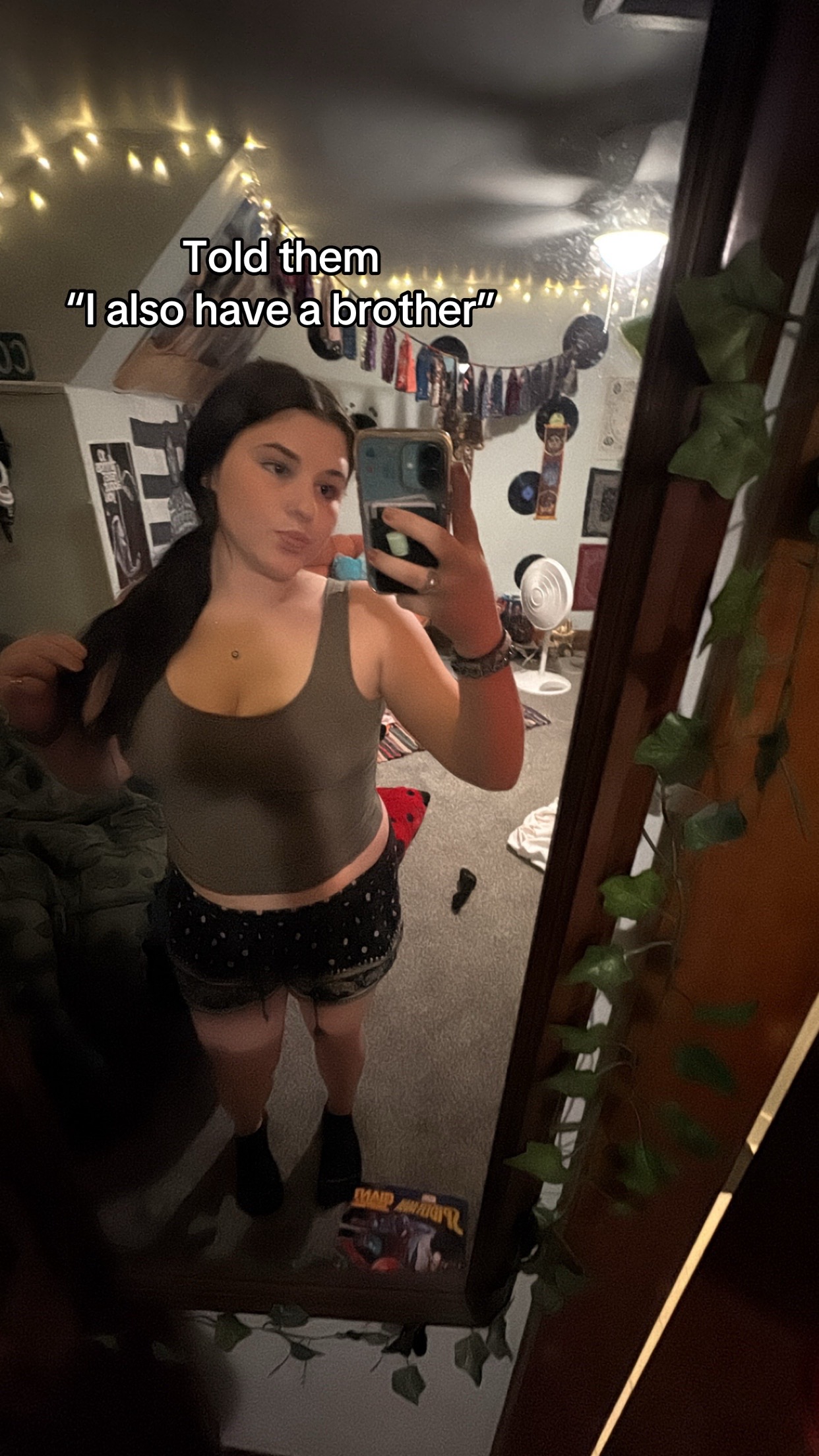 @⃟